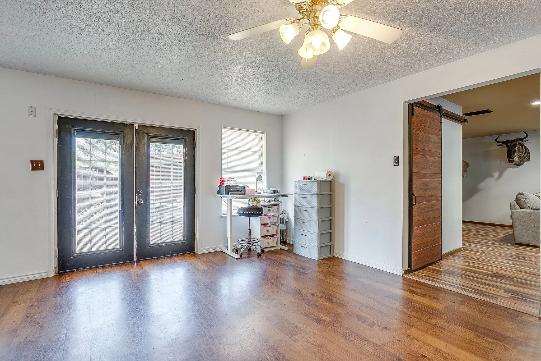 Single Family Residence For Sale in Palo Pinto County , 2102 SE 10th Street, Mineral Wells, Texas 76067, 4 Bedroom, 2 Bathroom, Garage spaces, 2,017 Sqft, built in 1968, mls#21362559, Real Estate Agent in Mineral Wells, Homes For Sale in Palo Pinto county, Homes For Sale in Mineral Wells, Realtor in Mineral Wells Texas, Real Estate Brokerage Independent Realty Texas, Luminita Cordes Realtor