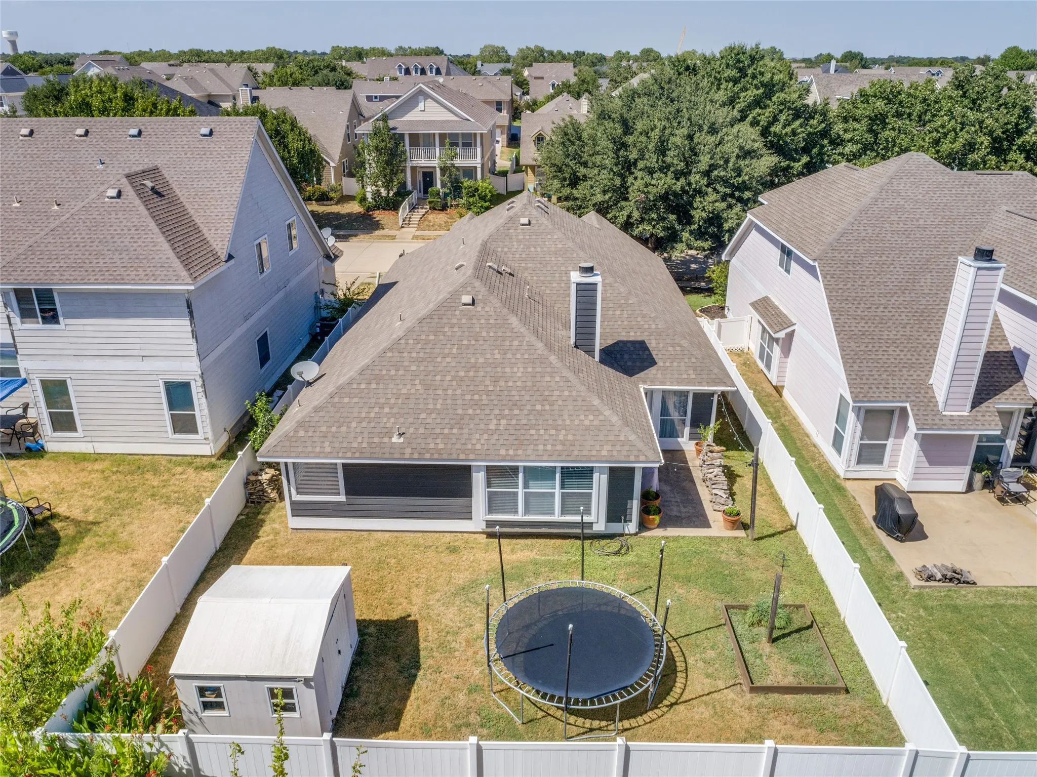 Single Family Residence For Sale in Denton County , 10316 Nantucket Drive, Providence Village, Texas 76227, 3 Bedroom, 2 Bathroom, 2 Garage spaces, 1,730 Sqft, built in 2003, mls#21337096, Real Estate Agent in Providence Village, Homes For Sale in Denton county, Homes For Sale in Providence Village, Realtor in Providence Village Texas, Real Estate Brokerage Independent Realty Texas, Luminita Cordes Realtor