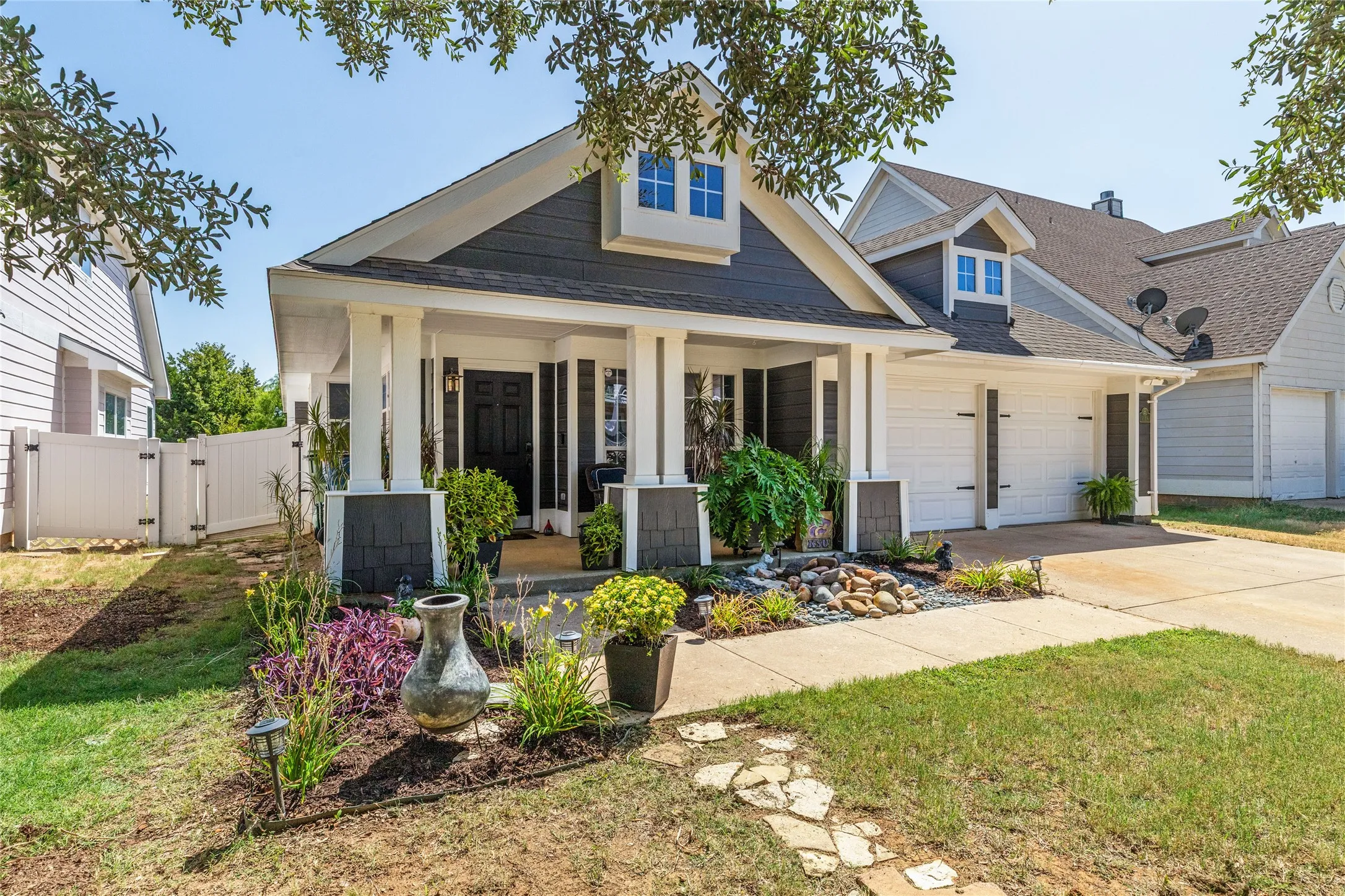 Single Family Residence For Sale in Denton County , 10316 Nantucket Drive, Providence Village, Texas 76227, 3 Bedroom, 2 Bathroom, 2 Garage spaces, 1,730 Sqft, built in 2003, mls#21337096, Real Estate Agent in Providence Village, Homes For Sale in Denton county, Homes For Sale in Providence Village, Realtor in Providence Village Texas, Real Estate Brokerage Independent Realty Texas, Luminita Cordes Realtor
