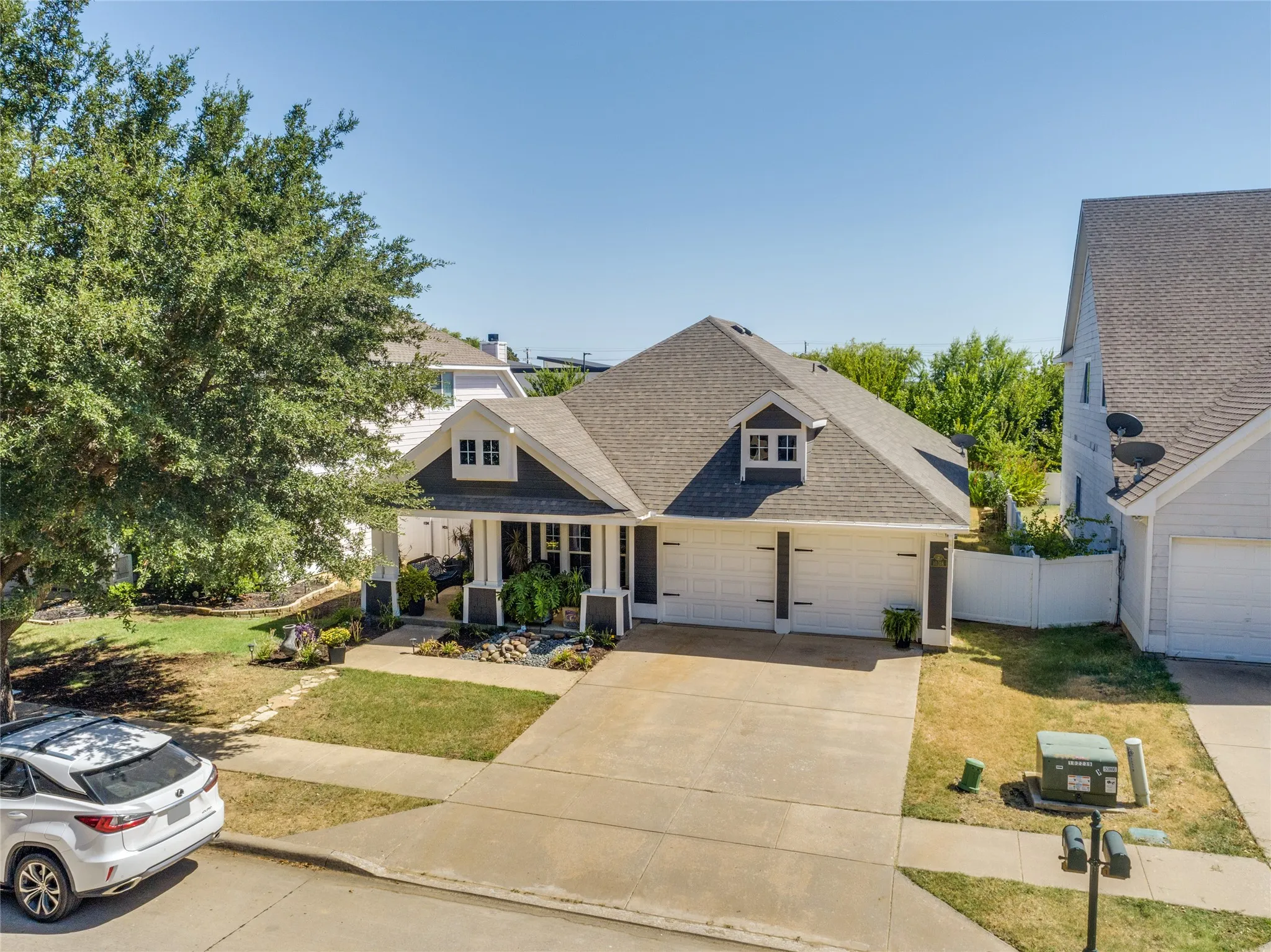 Single Family Residence For Sale in Denton County , 10316 Nantucket Drive, Providence Village, Texas 76227, 3 Bedroom, 2 Bathroom, 2 Garage spaces, 1,730 Sqft, built in 2003, mls#21337096, Real Estate Agent in Providence Village, Homes For Sale in Denton county, Homes For Sale in Providence Village, Realtor in Providence Village Texas, Real Estate Brokerage Independent Realty Texas, Luminita Cordes Realtor