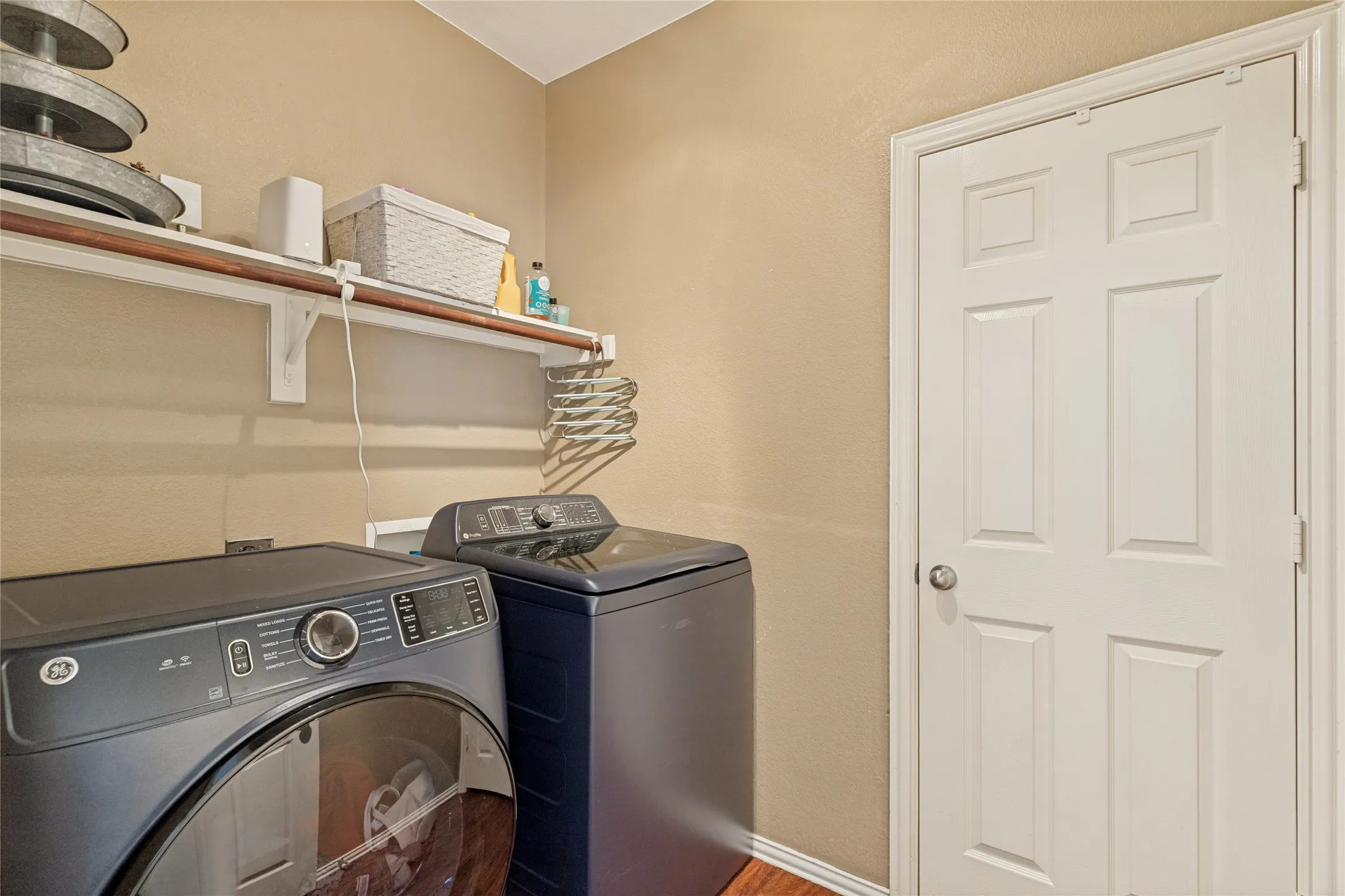 Single Family Residence For Sale in Denton County , 10316 Nantucket Drive, Providence Village, Texas 76227, 3 Bedroom, 2 Bathroom, 2 Garage spaces, 1,730 Sqft, built in 2003, mls#21337096, Real Estate Agent in Providence Village, Homes For Sale in Denton county, Homes For Sale in Providence Village, Realtor in Providence Village Texas, Real Estate Brokerage Independent Realty Texas, Luminita Cordes Realtor