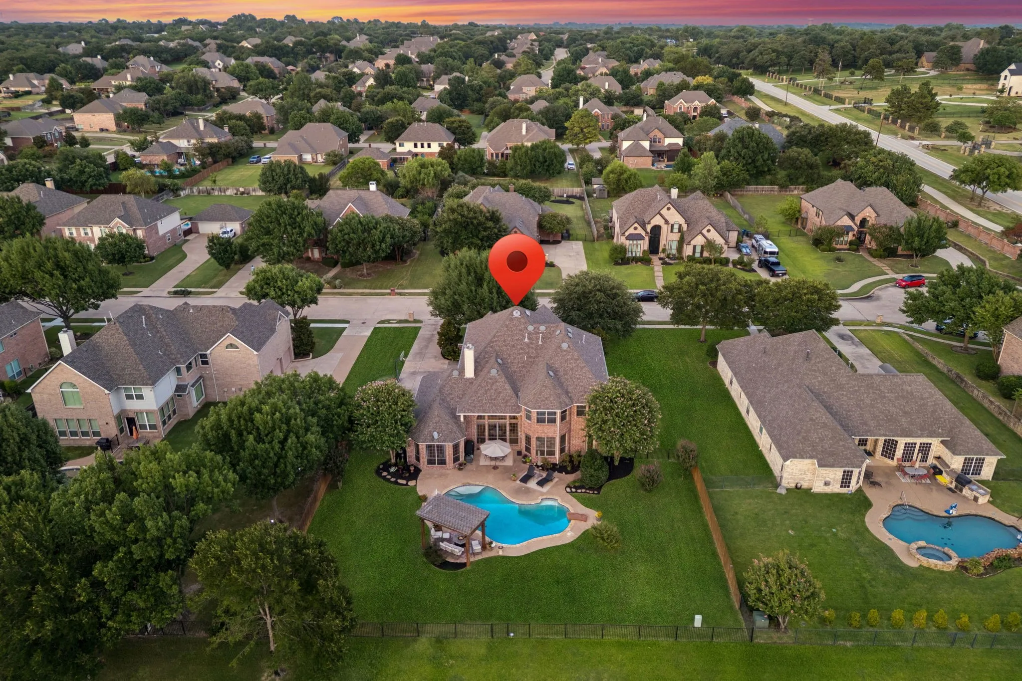Single Family Residence For Sale in Tarrant County , 1308 Shropshire Court, Keller, Texas 76248, 5 Bedroom, 4 Bathroom, 4 Garage spaces, 4,344 Sqft, built in 2002, mls#21363693, Real Estate Agent in Keller, Homes For Sale in Tarrant county, Homes For Sale in Keller, Realtor in Keller Texas, Real Estate Brokerage Independent Realty Texas, Luminita Cordes Realtor