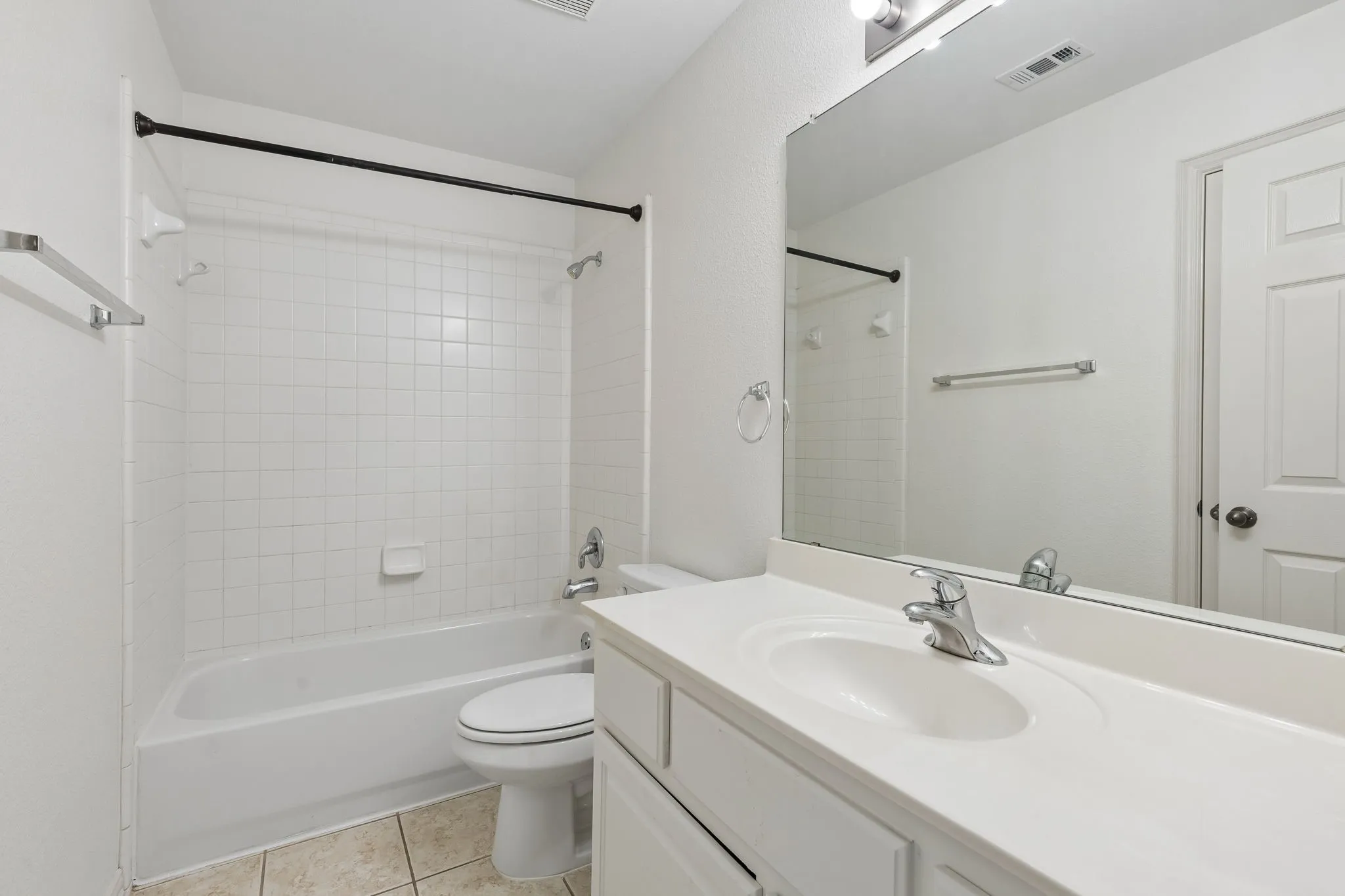 Single Family Residence For Sale in Tarrant County , 1308 Shropshire Court, Keller, Texas 76248, 5 Bedroom, 4 Bathroom, 4 Garage spaces, 4,344 Sqft, built in 2002, mls#21363693, Real Estate Agent in Keller, Homes For Sale in Tarrant county, Homes For Sale in Keller, Realtor in Keller Texas, Real Estate Brokerage Independent Realty Texas, Luminita Cordes Realtor