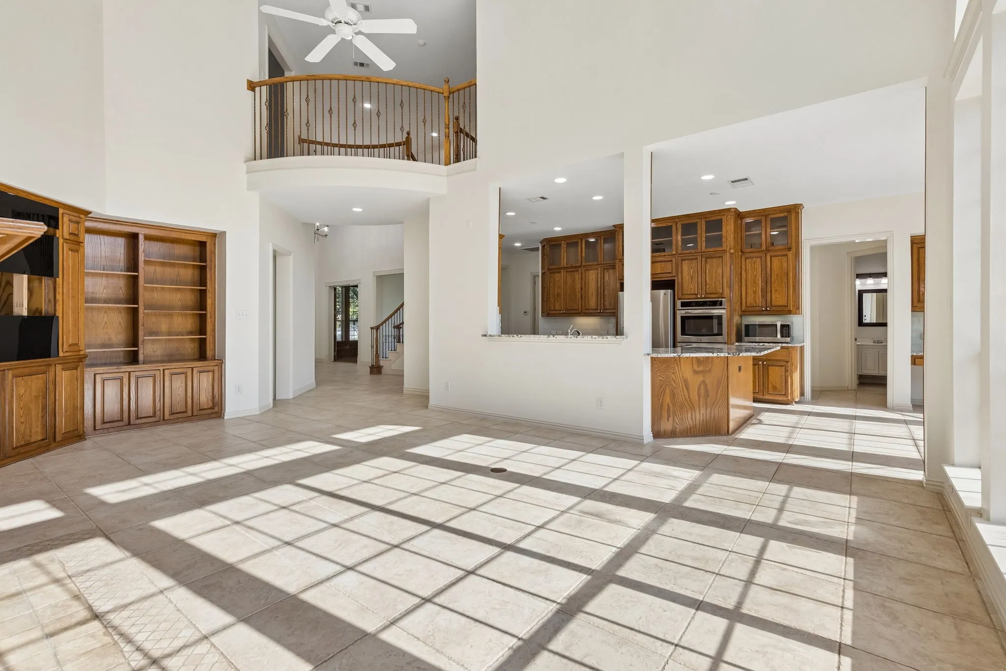 Single Family Residence For Sale in Tarrant County , 1308 Shropshire Court, Keller, Texas 76248, 5 Bedroom, 4 Bathroom, 4 Garage spaces, 4,344 Sqft, built in 2002, mls#21363693, Real Estate Agent in Keller, Homes For Sale in Tarrant county, Homes For Sale in Keller, Realtor in Keller Texas, Real Estate Brokerage Independent Realty Texas, Luminita Cordes Realtor