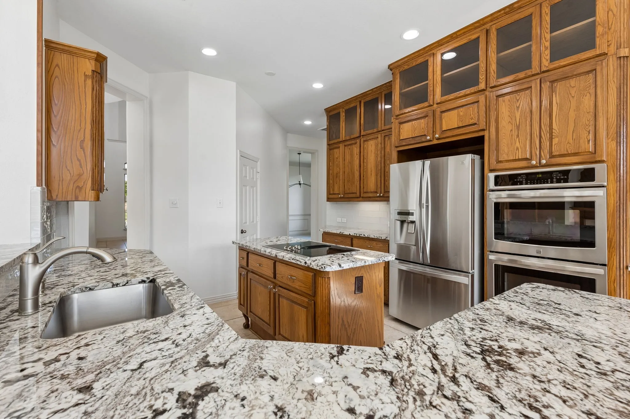 Single Family Residence For Sale in Tarrant County , 1308 Shropshire Court, Keller, Texas 76248, 5 Bedroom, 4 Bathroom, 4 Garage spaces, 4,344 Sqft, built in 2002, mls#21363693, Real Estate Agent in Keller, Homes For Sale in Tarrant county, Homes For Sale in Keller, Realtor in Keller Texas, Real Estate Brokerage Independent Realty Texas, Luminita Cordes Realtor