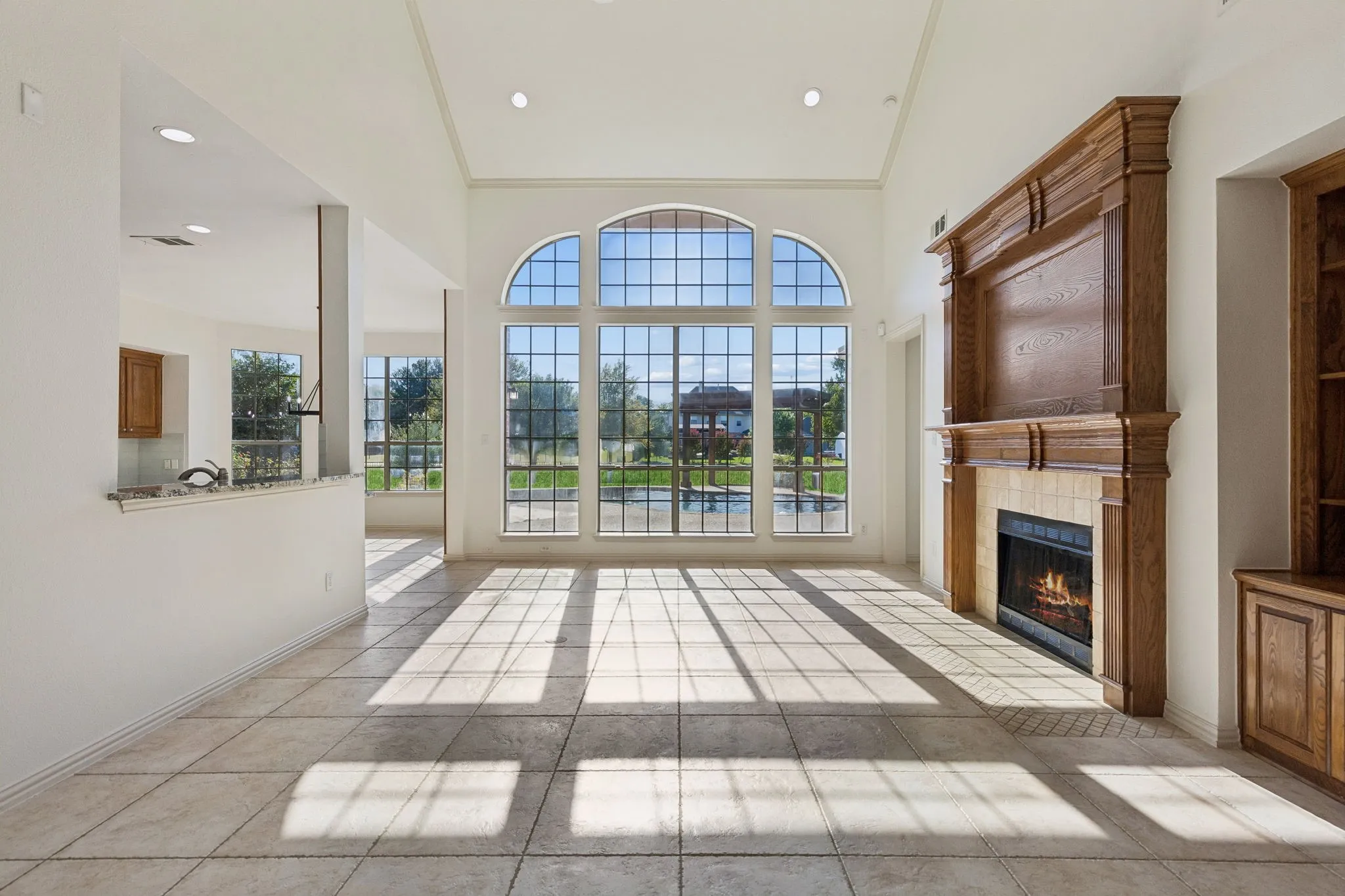 Single Family Residence For Sale in Tarrant County , 1308 Shropshire Court, Keller, Texas 76248, 5 Bedroom, 4 Bathroom, 4 Garage spaces, 4,344 Sqft, built in 2002, mls#21363693, Real Estate Agent in Keller, Homes For Sale in Tarrant county, Homes For Sale in Keller, Realtor in Keller Texas, Real Estate Brokerage Independent Realty Texas, Luminita Cordes Realtor