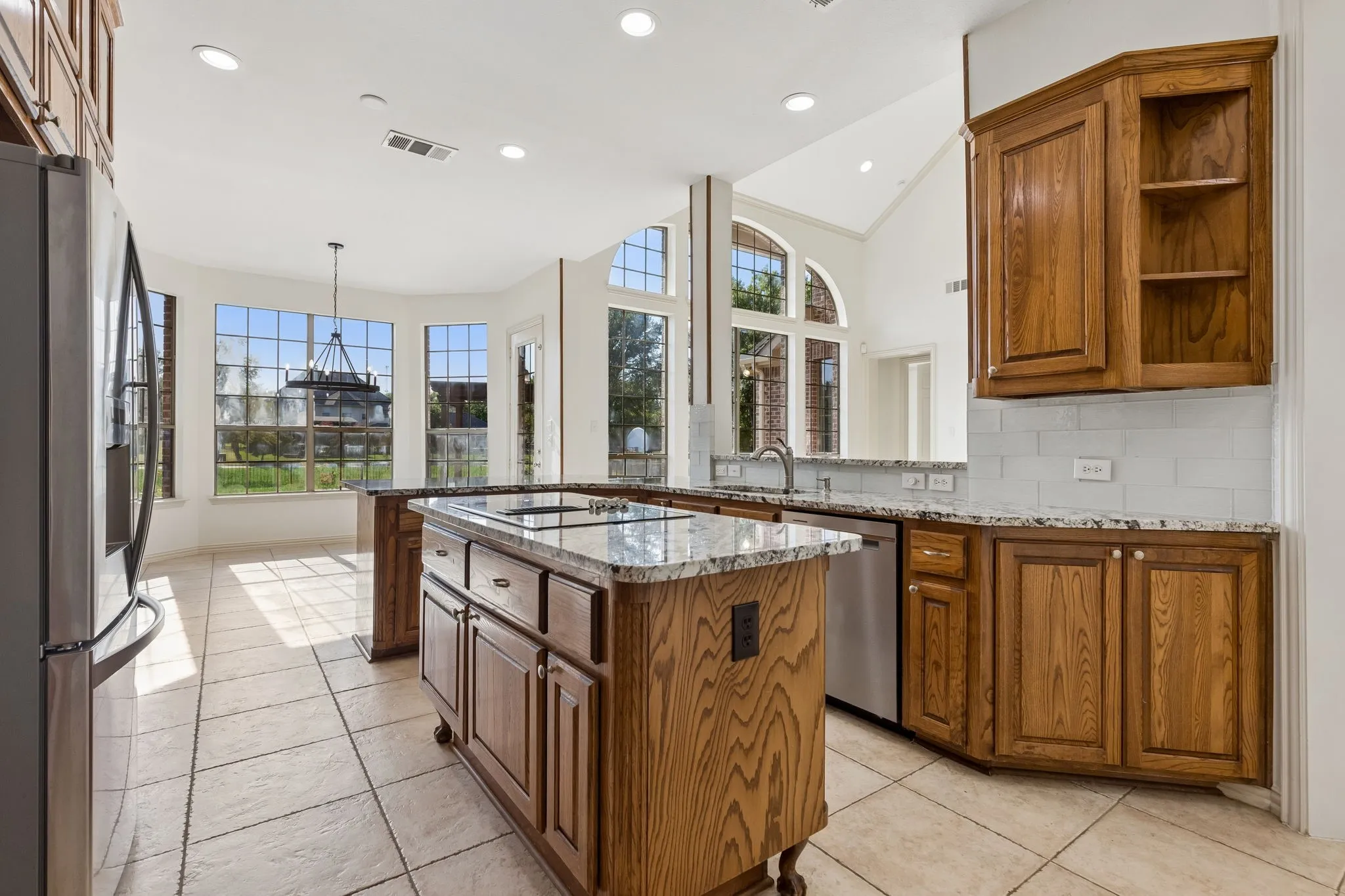 Single Family Residence For Sale in Tarrant County , 1308 Shropshire Court, Keller, Texas 76248, 5 Bedroom, 4 Bathroom, 4 Garage spaces, 4,344 Sqft, built in 2002, mls#21363693, Real Estate Agent in Keller, Homes For Sale in Tarrant county, Homes For Sale in Keller, Realtor in Keller Texas, Real Estate Brokerage Independent Realty Texas, Luminita Cordes Realtor