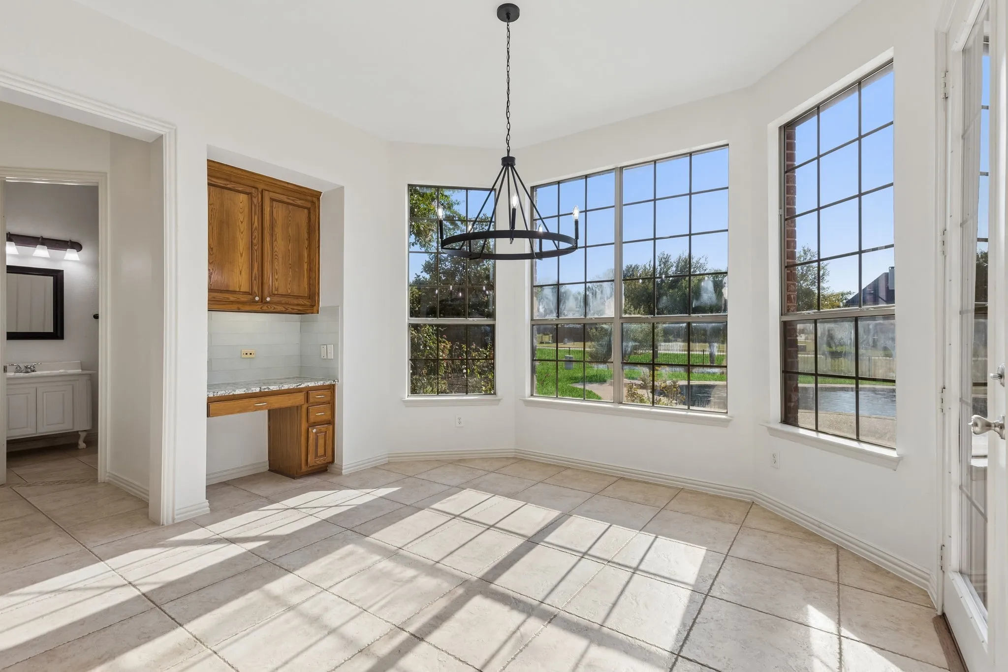 Single Family Residence For Sale in Tarrant County , 1308 Shropshire Court, Keller, Texas 76248, 5 Bedroom, 4 Bathroom, 4 Garage spaces, 4,344 Sqft, built in 2002, mls#21363693, Real Estate Agent in Keller, Homes For Sale in Tarrant county, Homes For Sale in Keller, Realtor in Keller Texas, Real Estate Brokerage Independent Realty Texas, Luminita Cordes Realtor