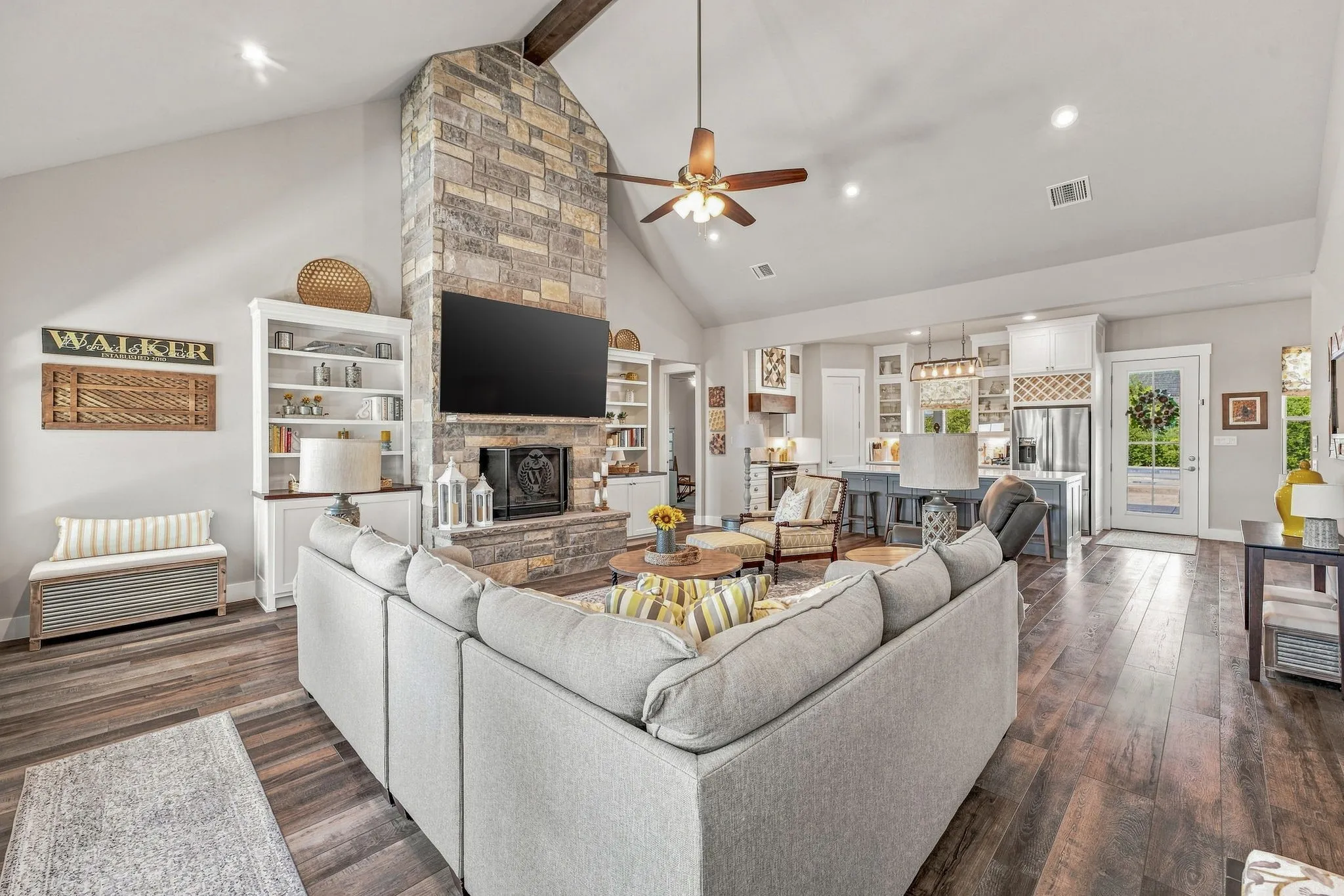 Single Family Residence For Sale in Erath County , 745 Schooner Way, Bluff Dale, Texas 76433, 3 Bedroom, 2 Bathroom, 3 Garage spaces, 1,800 Sqft, built in 2020, mls#21363519, Real Estate Agent in Bluff Dale, Homes For Sale in Erath county, Homes For Sale in Bluff Dale, Realtor in Bluff Dale Texas, Real Estate Brokerage Independent Realty Texas, Luminita Cordes Realtor