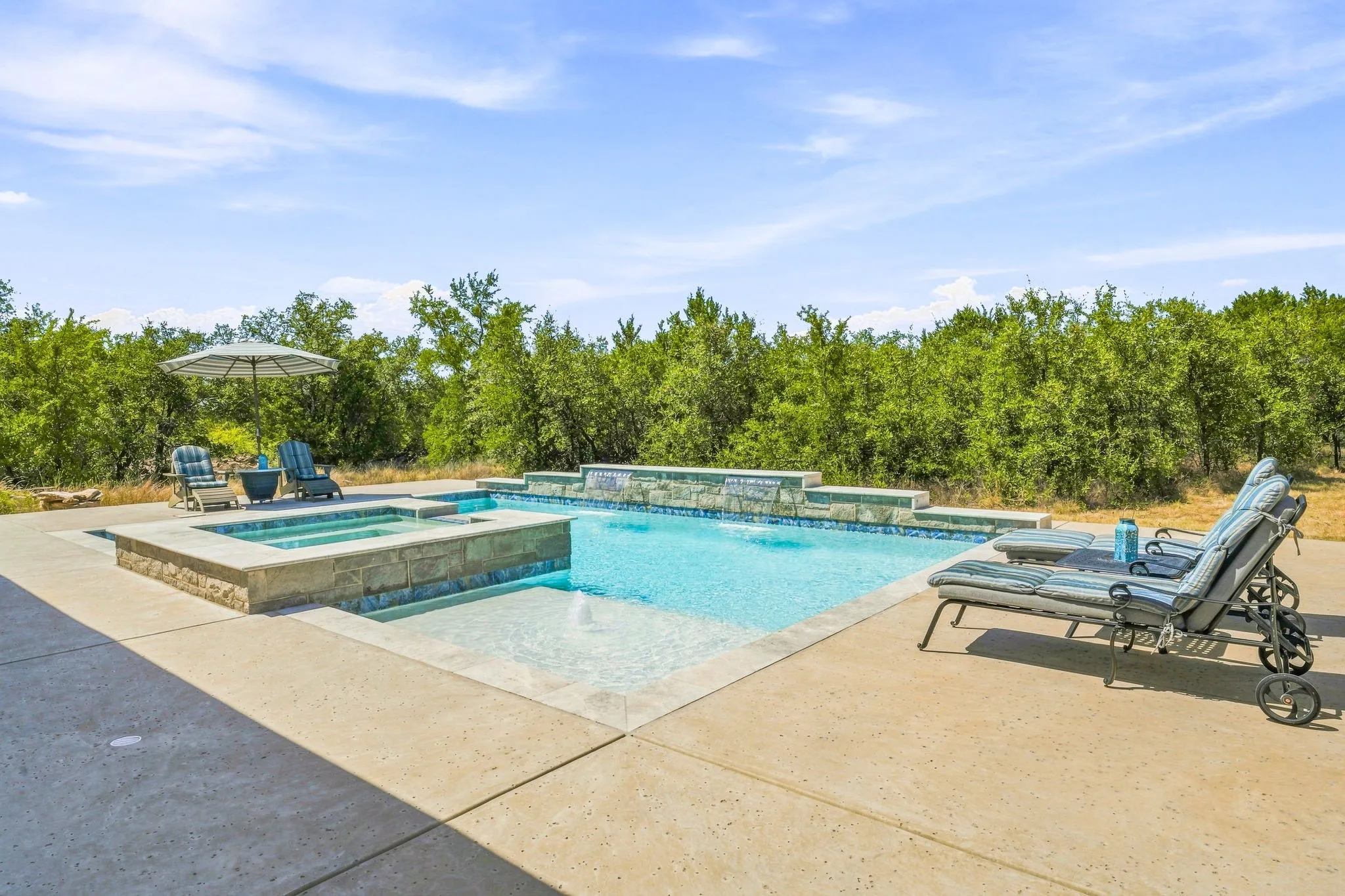 Single Family Residence For Sale in Erath County , 745 Schooner Way, Bluff Dale, Texas 76433, 3 Bedroom, 2 Bathroom, 3 Garage spaces, 1,800 Sqft, built in 2020, mls#21363519, Real Estate Agent in Bluff Dale, Homes For Sale in Erath county, Homes For Sale in Bluff Dale, Realtor in Bluff Dale Texas, Real Estate Brokerage Independent Realty Texas, Luminita Cordes Realtor
