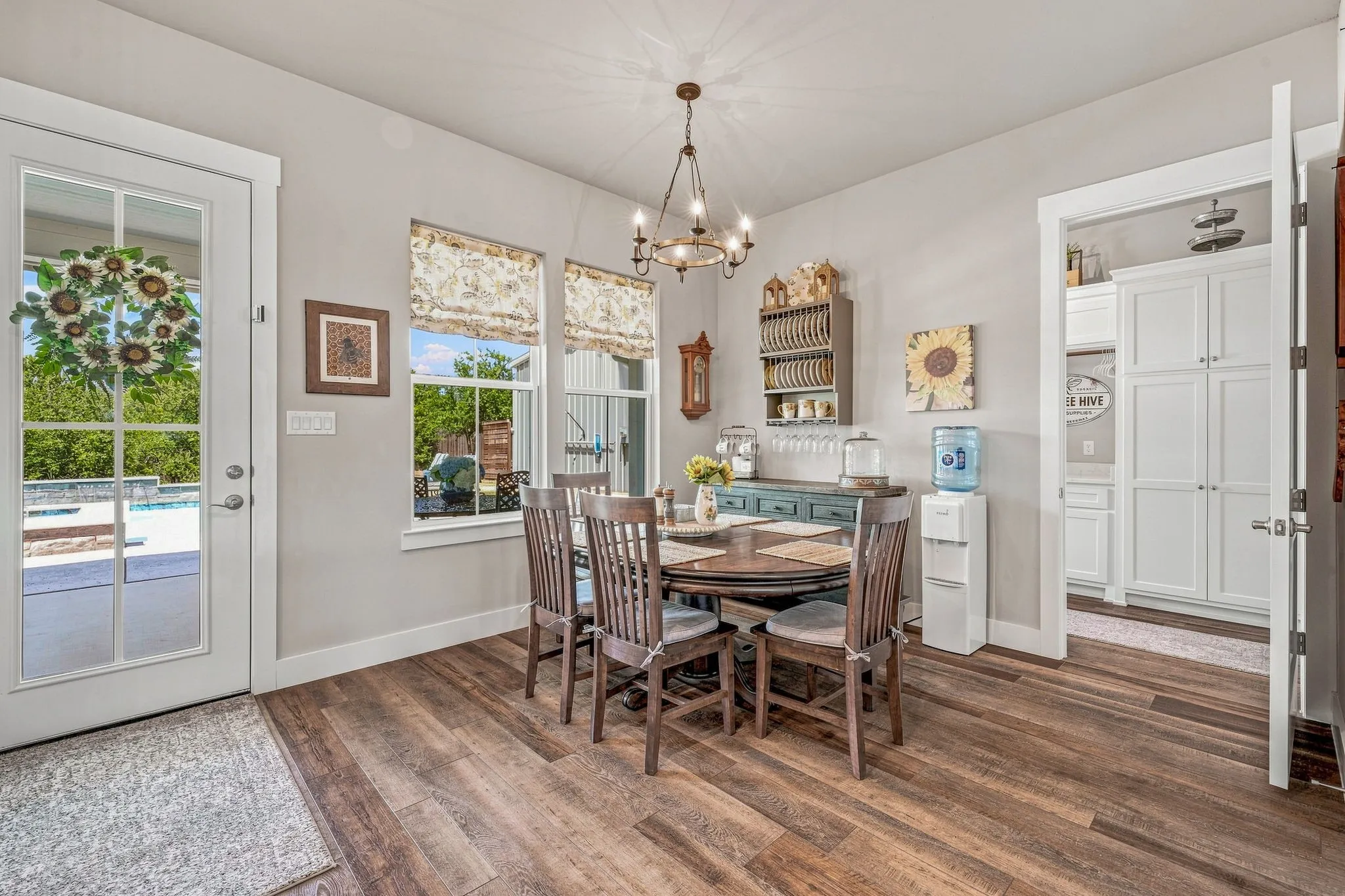 Single Family Residence For Sale in Erath County , 745 Schooner Way, Bluff Dale, Texas 76433, 3 Bedroom, 2 Bathroom, 3 Garage spaces, 1,800 Sqft, built in 2020, mls#21363519, Real Estate Agent in Bluff Dale, Homes For Sale in Erath county, Homes For Sale in Bluff Dale, Realtor in Bluff Dale Texas, Real Estate Brokerage Independent Realty Texas, Luminita Cordes Realtor