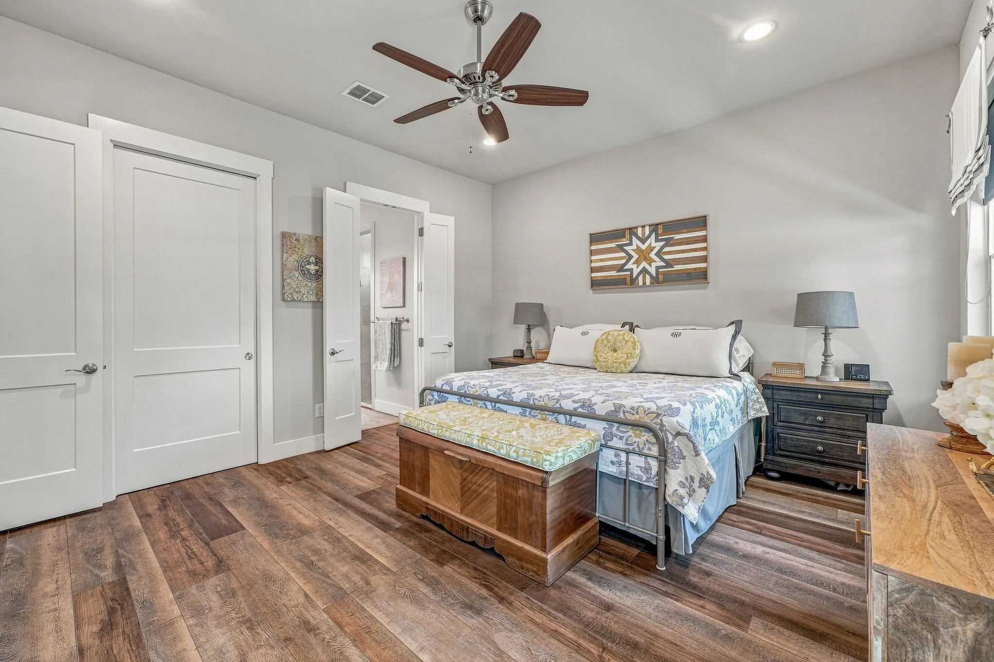 Single Family Residence For Sale in Erath County , 745 Schooner Way, Bluff Dale, Texas 76433, 3 Bedroom, 2 Bathroom, 3 Garage spaces, 1,800 Sqft, built in 2020, mls#21363519, Real Estate Agent in Bluff Dale, Homes For Sale in Erath county, Homes For Sale in Bluff Dale, Realtor in Bluff Dale Texas, Real Estate Brokerage Independent Realty Texas, Luminita Cordes Realtor