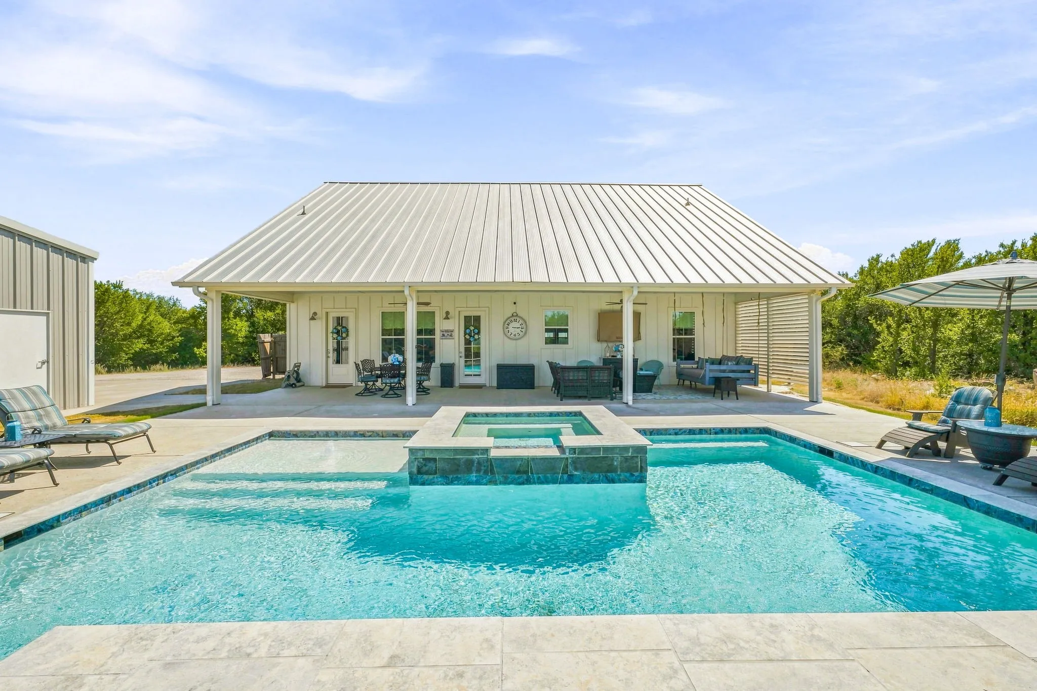 Single Family Residence For Sale in Erath County , 745 Schooner Way, Bluff Dale, Texas 76433, 3 Bedroom, 2 Bathroom, 3 Garage spaces, 1,800 Sqft, built in 2020, mls#21363519, Real Estate Agent in Bluff Dale, Homes For Sale in Erath county, Homes For Sale in Bluff Dale, Realtor in Bluff Dale Texas, Real Estate Brokerage Independent Realty Texas, Luminita Cordes Realtor