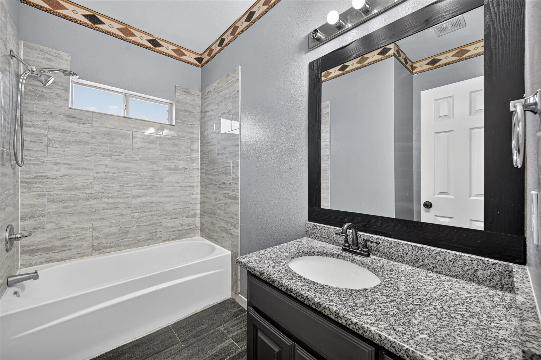Single Family Residence For Rent in Denton County , 2060 Kenny Court, Lewisville, Texas 75067, 3 Bedroom, 2 Bathroom, 2 Garage spaces, 1,833 Sqft, built in 2000, mls#21358830, Real Estate Agent in Lewisville, Homes For Rent in Denton county, Homes For Rent in Lewisville, Realtor in Lewisville Texas, Real Estate Brokerage Independent Realty Texas, Luminita Cordes Realtor