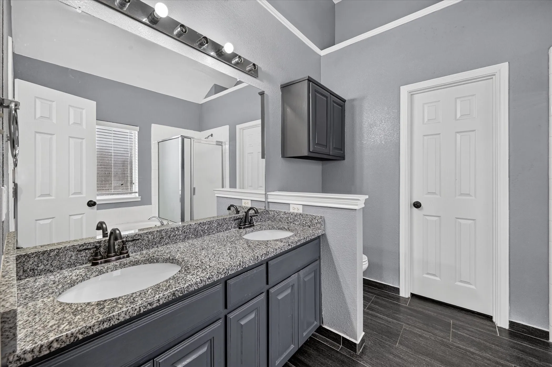 Single Family Residence For Rent in Denton County , 2060 Kenny Court, Lewisville, Texas 75067, 3 Bedroom, 2 Bathroom, 2 Garage spaces, 1,833 Sqft, built in 2000, mls#21358830, Real Estate Agent in Lewisville, Homes For Rent in Denton county, Homes For Rent in Lewisville, Realtor in Lewisville Texas, Real Estate Brokerage Independent Realty Texas, Luminita Cordes Realtor