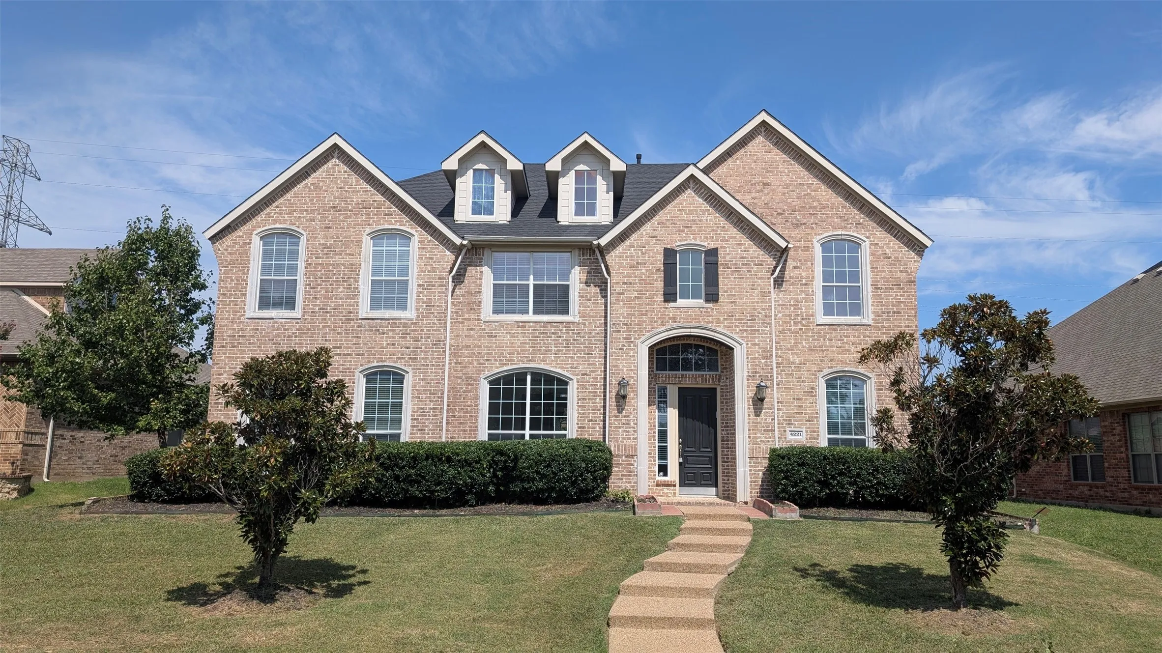 Single Family Residence For Sale in Collin County , 4221 Crestfield Drive, Richardson, Texas 75082, 5 Bedroom, 5 Bathroom, 3 Garage spaces, 3,415 Sqft, built in 2003, mls#21363553, Real Estate Agent in Richardson, Homes For Sale in Collin county, Homes For Sale in Richardson, Realtor in Richardson Texas, Real Estate Brokerage Independent Realty Texas, Luminita Cordes Realtor