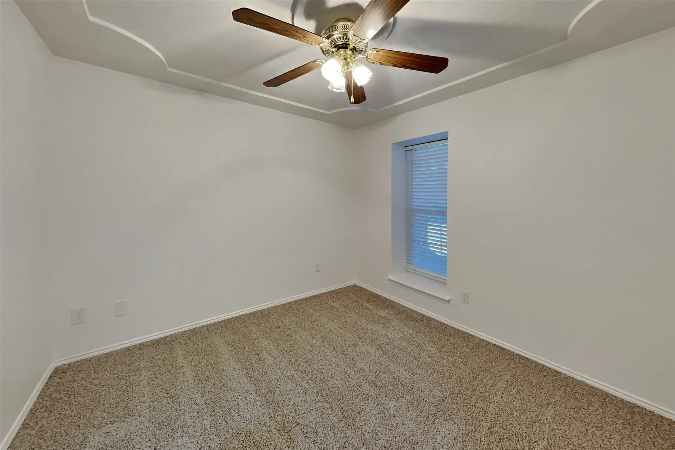 Single Family Residence For Rent in Johnson County , 817 Lynne Lane, Burleson, Texas 76028, 3 Bedroom, 2 Bathroom, 2 Garage spaces, 1,399 Sqft, built in 1980, mls#21363725, Real Estate Agent in Burleson, Homes For Rent in Johnson county, Homes For Rent in Burleson, Realtor in Burleson Texas, Real Estate Brokerage Independent Realty Texas, Luminita Cordes Realtor