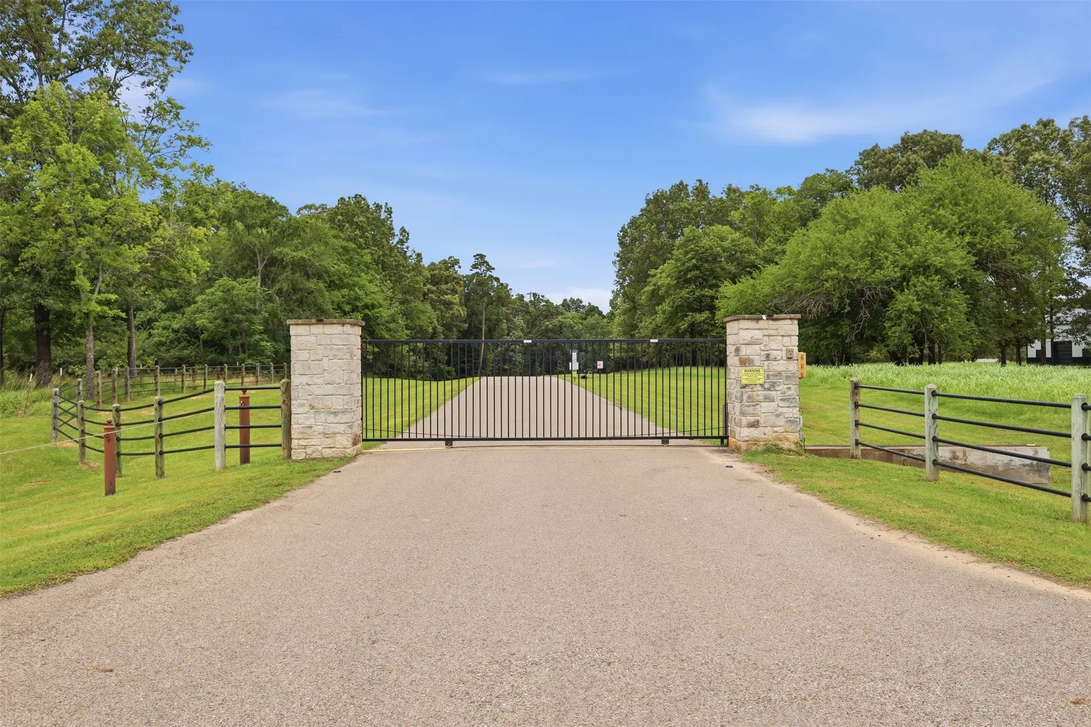 Unimproved Land For Sale in Franklin (TX) County , Lot 44 Sterling Shores Drive, Scroggins, Texas 75480, 0, 0, Garage spaces, 0 Sqft, built in 0, mls#21275960, Real Estate Agent in Scroggins, Homes For Sale in Franklin (TX) county, Homes For Sale in Scroggins, Realtor in Scroggins Texas, Real Estate Brokerage Independent Realty Texas, Luminita Cordes Realtor