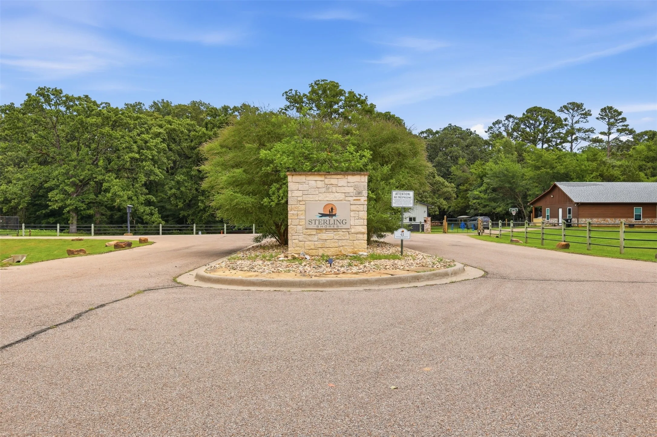 Unimproved Land For Sale in Franklin (TX) County , Lot 44 Sterling Shores Drive, Scroggins, Texas 75480, 0, 0, Garage spaces, 0 Sqft, built in 0, mls#21275960, Real Estate Agent in Scroggins, Homes For Sale in Franklin (TX) county, Homes For Sale in Scroggins, Realtor in Scroggins Texas, Real Estate Brokerage Independent Realty Texas, Luminita Cordes Realtor