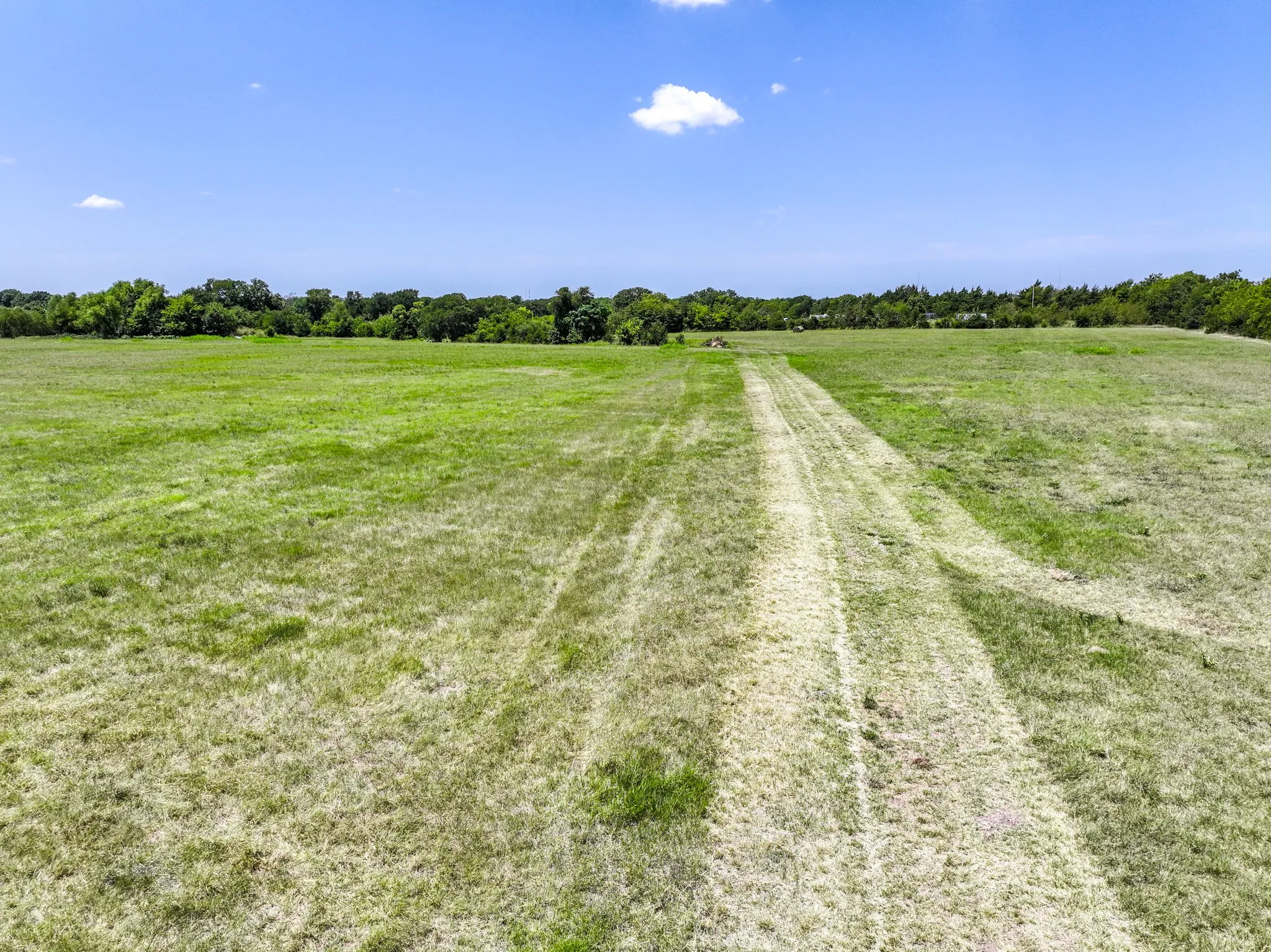 Improved Land For Sale in Hunt County , 5726 County Road 4100, Greenville, Texas 75401, 0, 0, Garage spaces, 0 Sqft, built in 0, Price $2,352,000, mls#21363733, Real Estate Agent in Greenville, Homes For Sale in Hunt county, Homes For Sale in Greenville, Realtor in Greenville Texas, Real Estate Brokerage Independent Realty Texas, Luminita Cordes Realtor