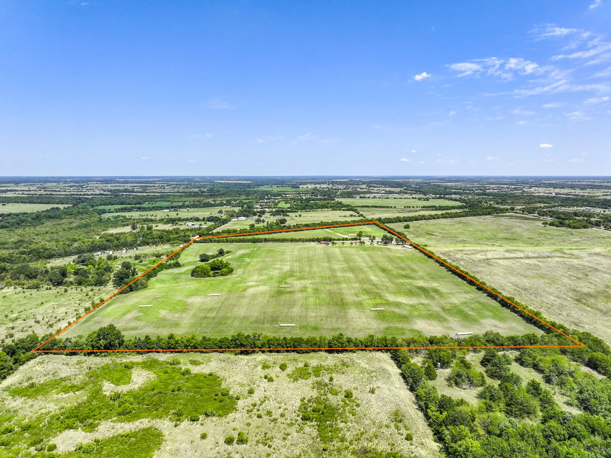 Improved Land For Sale in Hunt County , 5726 County Road 4100, Greenville, Texas 75401, 0, 0, Garage spaces, 0 Sqft, built in 0, Price $2,352,000, mls#21363733, Real Estate Agent in Greenville, Homes For Sale in Hunt county, Homes For Sale in Greenville, Realtor in Greenville Texas, Real Estate Brokerage Independent Realty Texas, Luminita Cordes Realtor