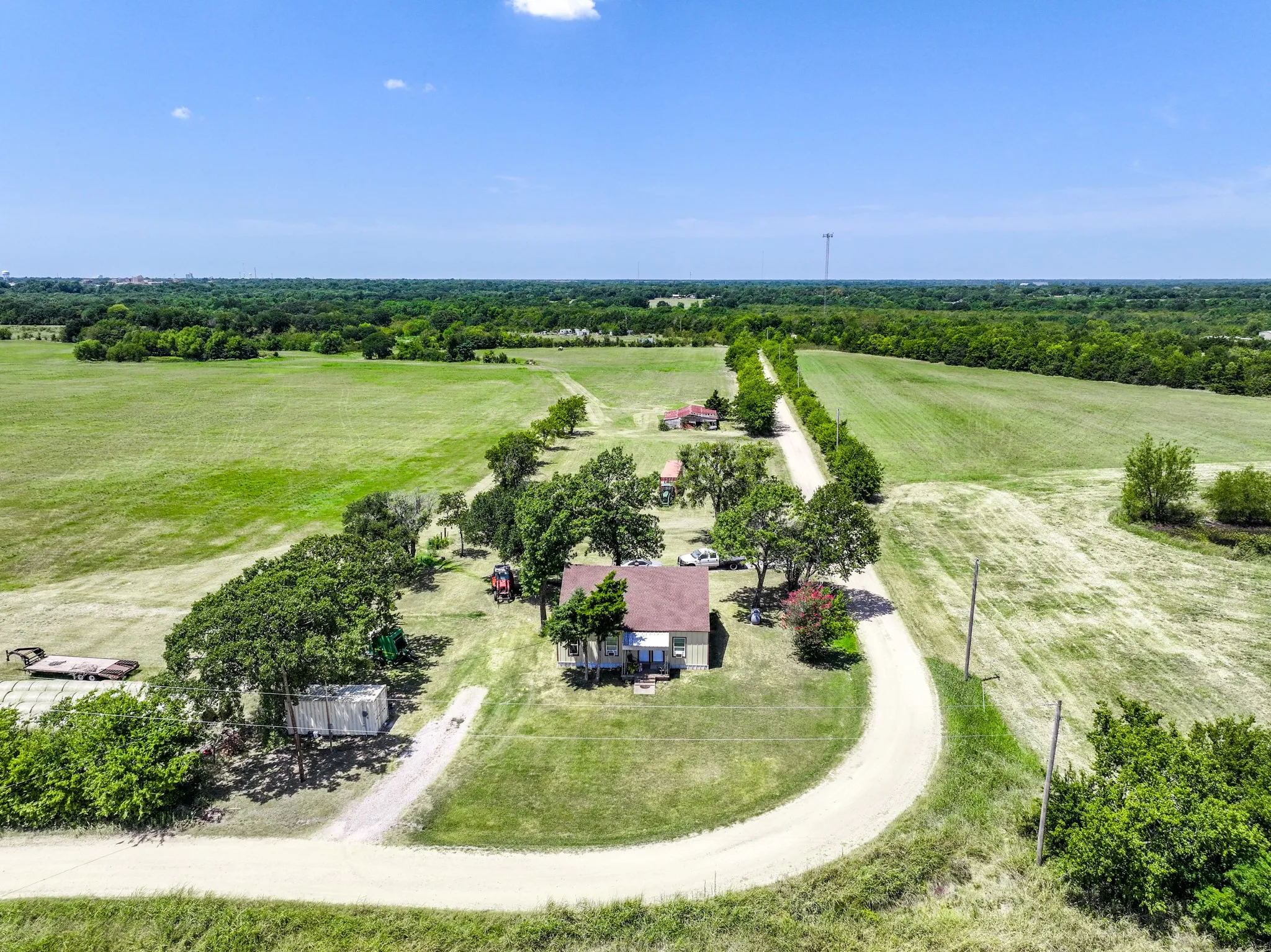 Improved Land For Sale in Hunt County , 5726 County Road 4100, Greenville, Texas 75401, 0, 0, Garage spaces, 0 Sqft, built in 0, Price $2,352,000, mls#21363733, Real Estate Agent in Greenville, Homes For Sale in Hunt county, Homes For Sale in Greenville, Realtor in Greenville Texas, Real Estate Brokerage Independent Realty Texas, Luminita Cordes Realtor