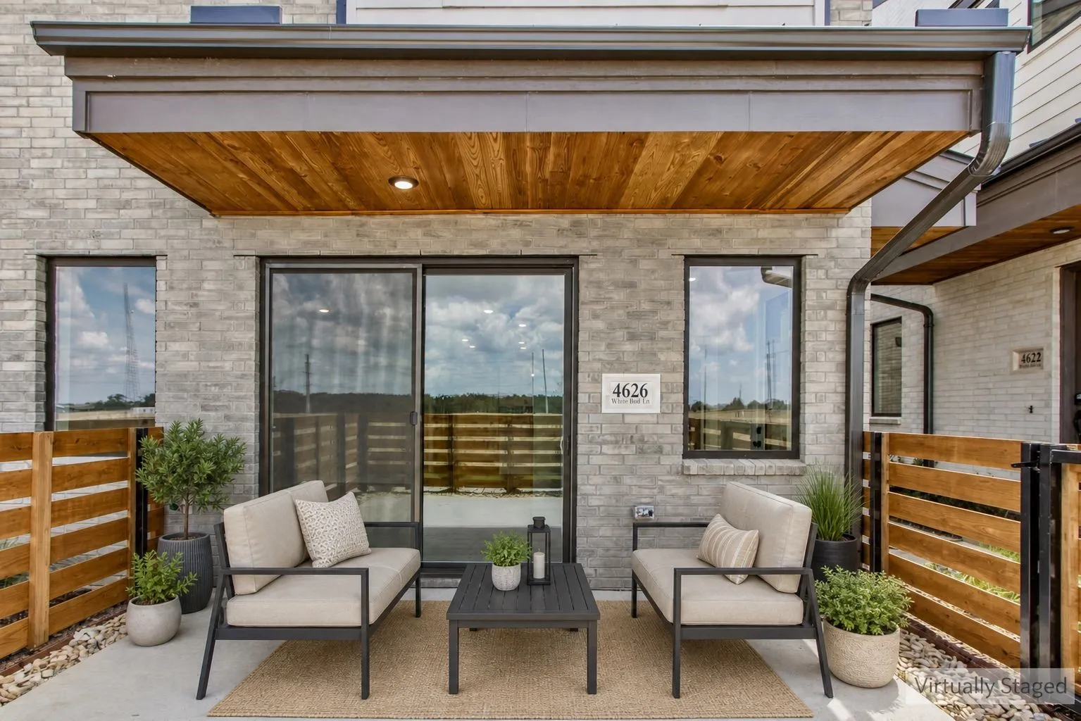 4626 White Buffalo vs ELm patio 2