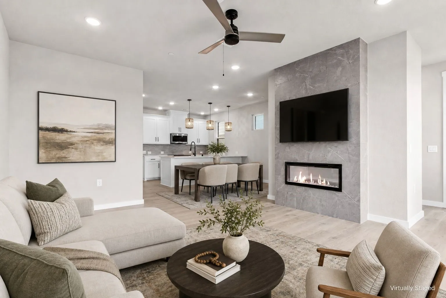 4626 White Buffalo vs ELm living area