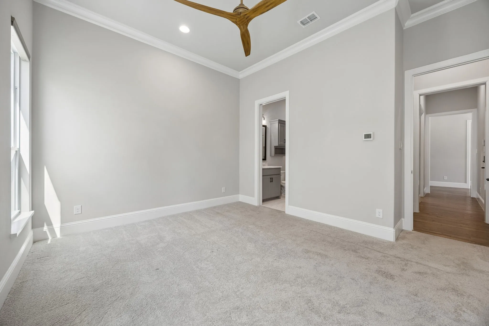 Single Family Residence For Sale in Tarrant County , 2804 Riverbrook Way, Southlake, Texas 76092, 3 Bedroom, 3 Bathroom, 3 Garage spaces, 2,819 Sqft, built in 2018, mls#21363603, Real Estate Agent in Southlake, Homes For Sale in Tarrant county, Homes For Sale in Southlake, Realtor in Southlake Texas, Real Estate Brokerage Independent Realty Texas, Luminita Cordes Realtor