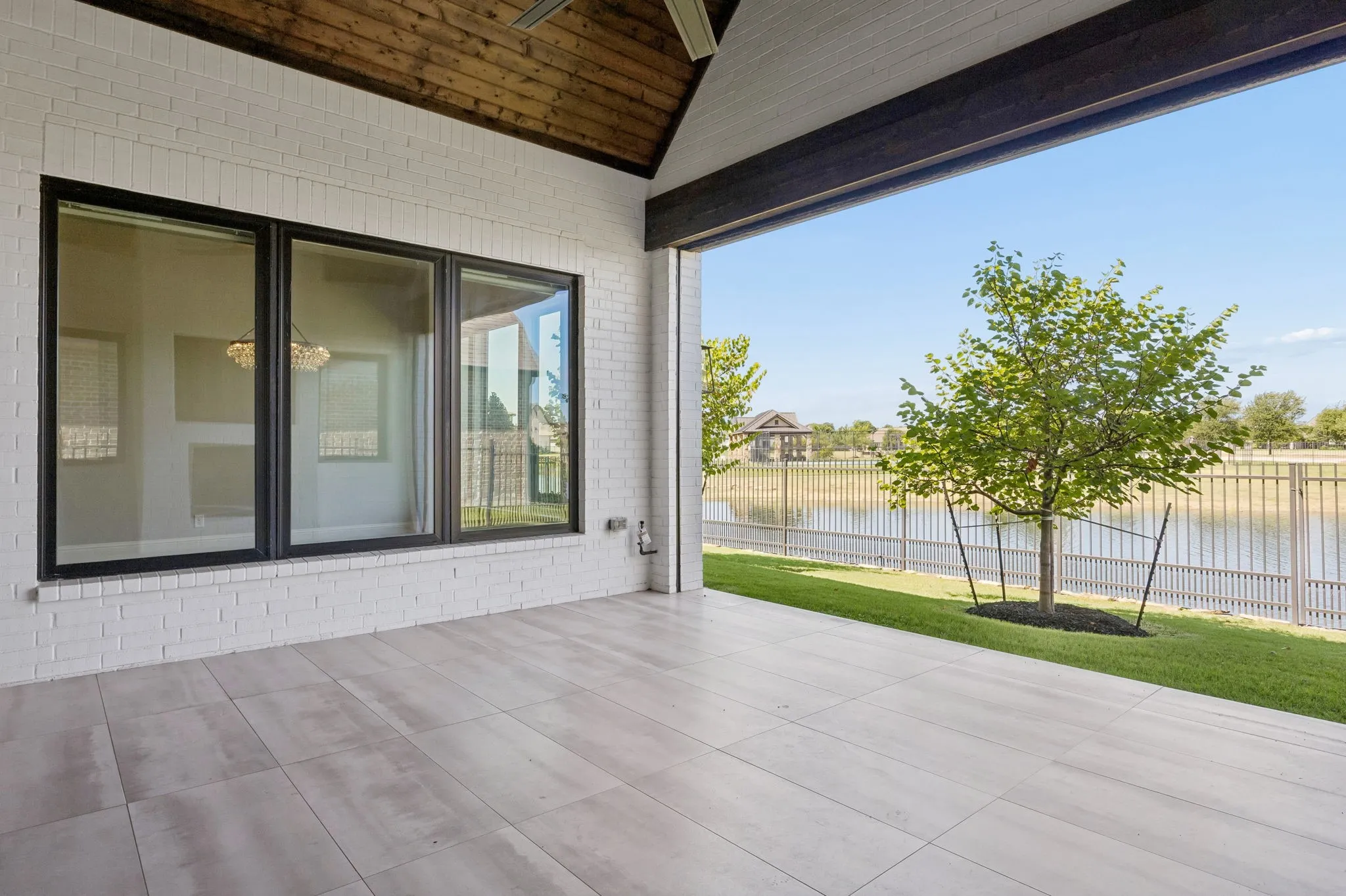 Single Family Residence For Sale in Tarrant County , 2804 Riverbrook Way, Southlake, Texas 76092, 3 Bedroom, 3 Bathroom, 3 Garage spaces, 2,819 Sqft, built in 2018, mls#21363603, Real Estate Agent in Southlake, Homes For Sale in Tarrant county, Homes For Sale in Southlake, Realtor in Southlake Texas, Real Estate Brokerage Independent Realty Texas, Luminita Cordes Realtor