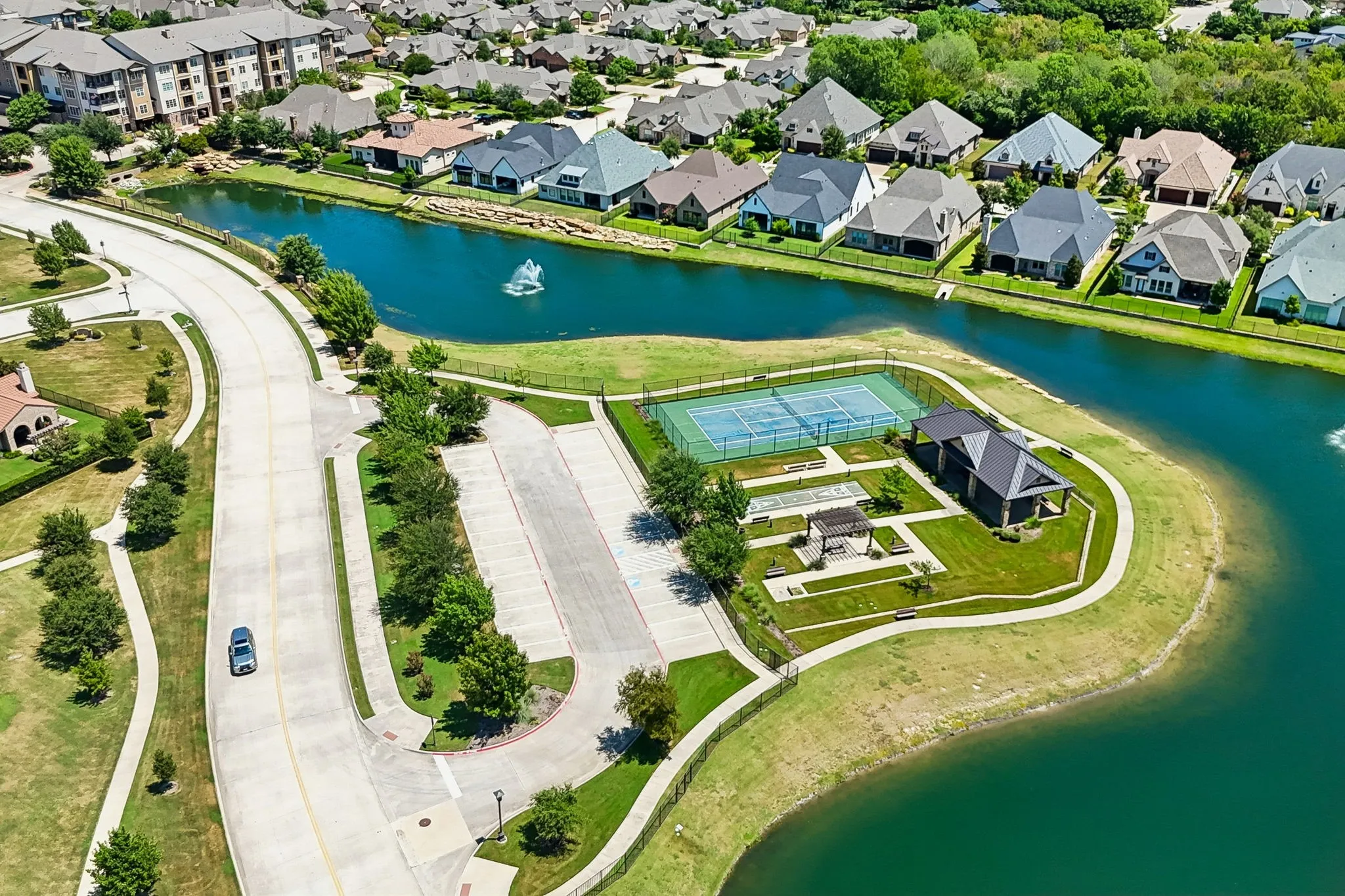 Single Family Residence For Sale in Tarrant County , 2804 Riverbrook Way, Southlake, Texas 76092, 3 Bedroom, 3 Bathroom, 3 Garage spaces, 2,819 Sqft, built in 2018, mls#21363603, Real Estate Agent in Southlake, Homes For Sale in Tarrant county, Homes For Sale in Southlake, Realtor in Southlake Texas, Real Estate Brokerage Independent Realty Texas, Luminita Cordes Realtor