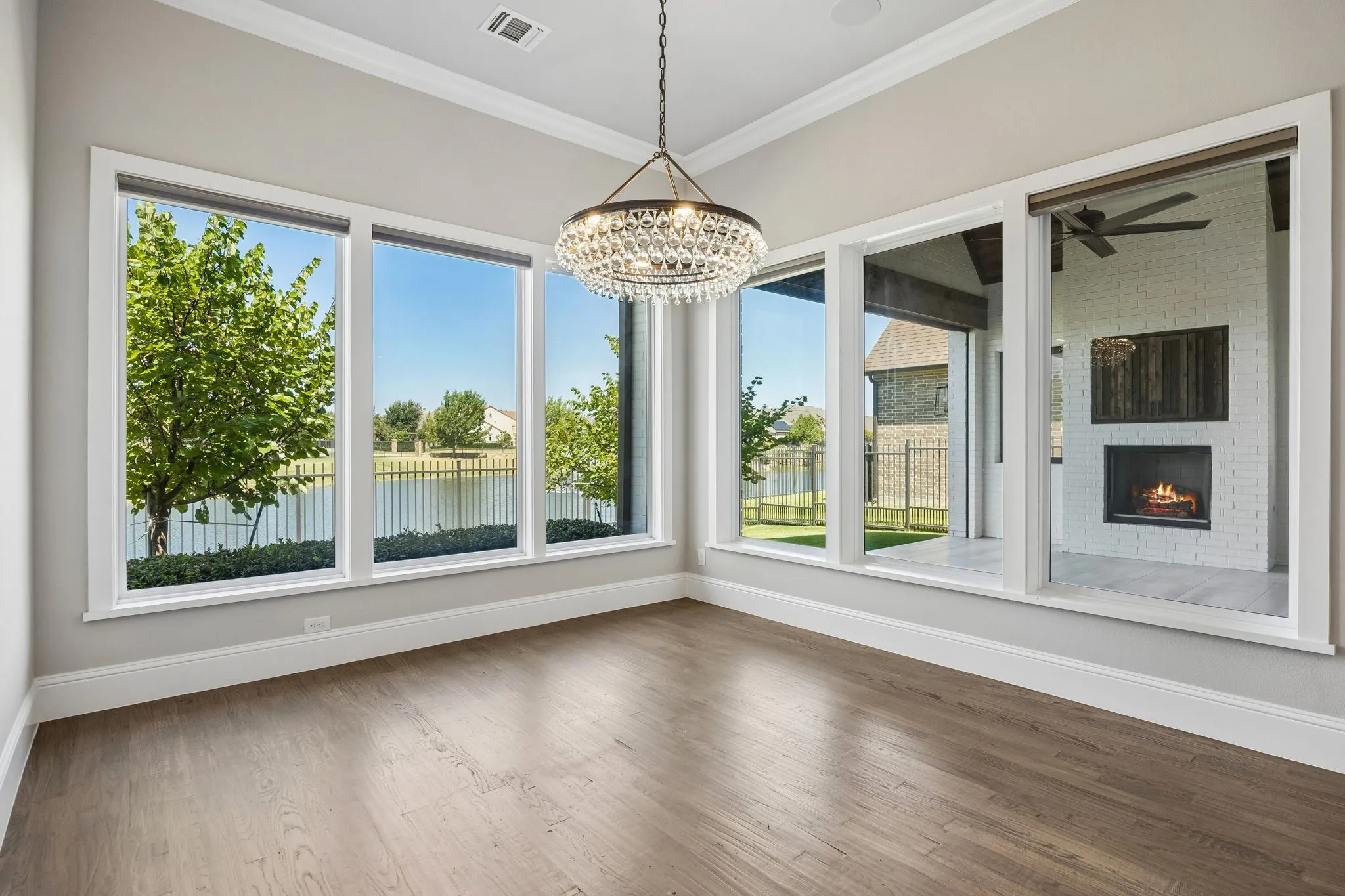 Single Family Residence For Sale in Tarrant County , 2804 Riverbrook Way, Southlake, Texas 76092, 3 Bedroom, 3 Bathroom, 3 Garage spaces, 2,819 Sqft, built in 2018, mls#21363603, Real Estate Agent in Southlake, Homes For Sale in Tarrant county, Homes For Sale in Southlake, Realtor in Southlake Texas, Real Estate Brokerage Independent Realty Texas, Luminita Cordes Realtor