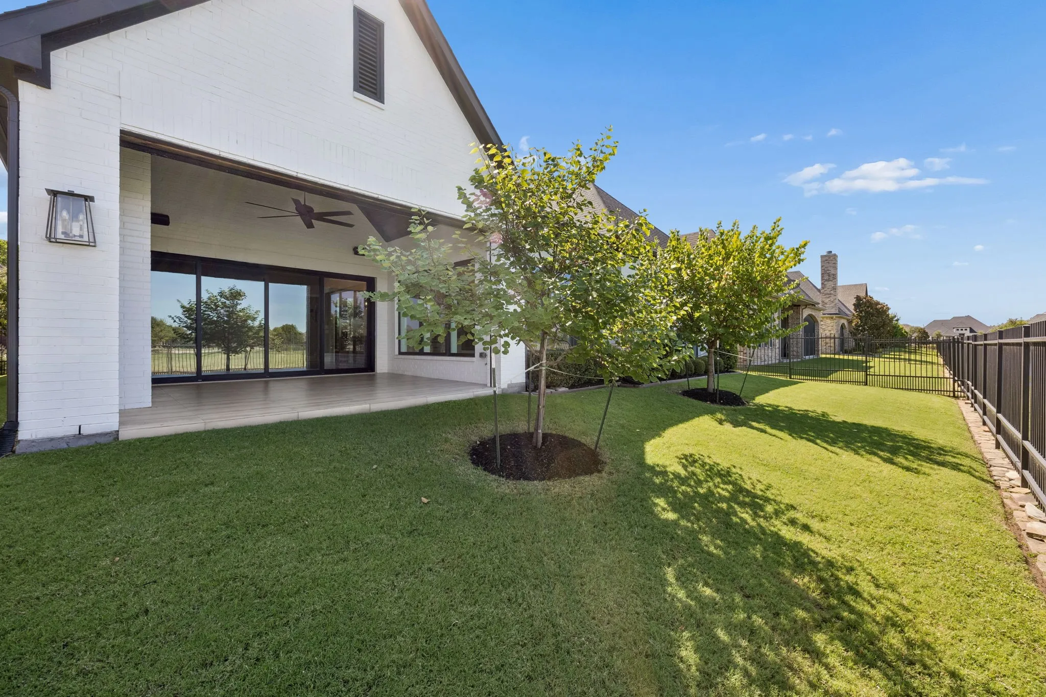 Single Family Residence For Sale in Tarrant County , 2804 Riverbrook Way, Southlake, Texas 76092, 3 Bedroom, 3 Bathroom, 3 Garage spaces, 2,819 Sqft, built in 2018, mls#21363603, Real Estate Agent in Southlake, Homes For Sale in Tarrant county, Homes For Sale in Southlake, Realtor in Southlake Texas, Real Estate Brokerage Independent Realty Texas, Luminita Cordes Realtor