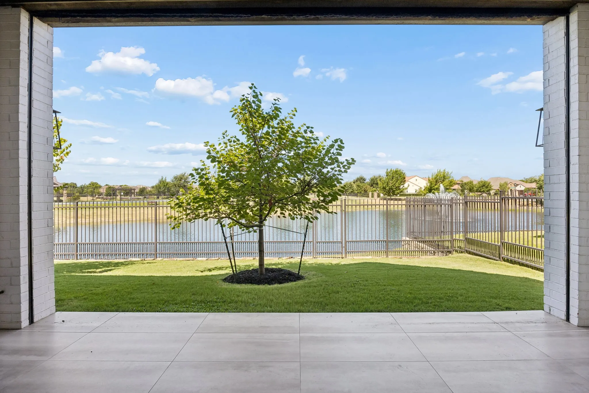 Single Family Residence For Sale in Tarrant County , 2804 Riverbrook Way, Southlake, Texas 76092, 3 Bedroom, 3 Bathroom, 3 Garage spaces, 2,819 Sqft, built in 2018, mls#21363603, Real Estate Agent in Southlake, Homes For Sale in Tarrant county, Homes For Sale in Southlake, Realtor in Southlake Texas, Real Estate Brokerage Independent Realty Texas, Luminita Cordes Realtor