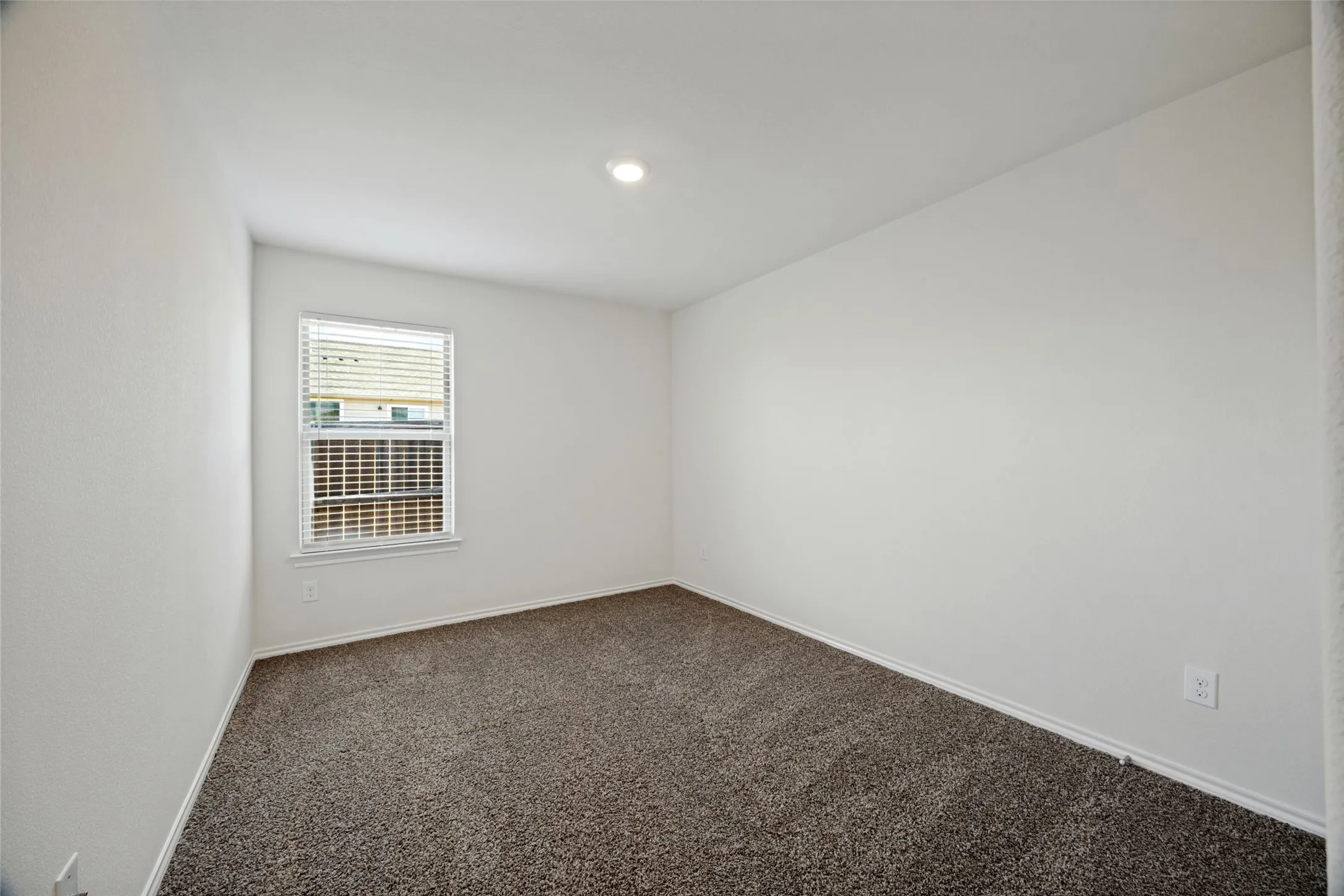 Single Family Residence For Sale in Grayson County , 3409 Brookstone Drive, Sherman, Texas 75092, 3 Bedroom, 2 Bathroom, 2 Garage spaces, 1,350 Sqft, built in 2020, mls#21361792, Real Estate Agent in Sherman, Homes For Sale in Grayson county, Homes For Sale in Sherman, Realtor in Sherman Texas, Real Estate Brokerage Independent Realty Texas, Luminita Cordes Realtor