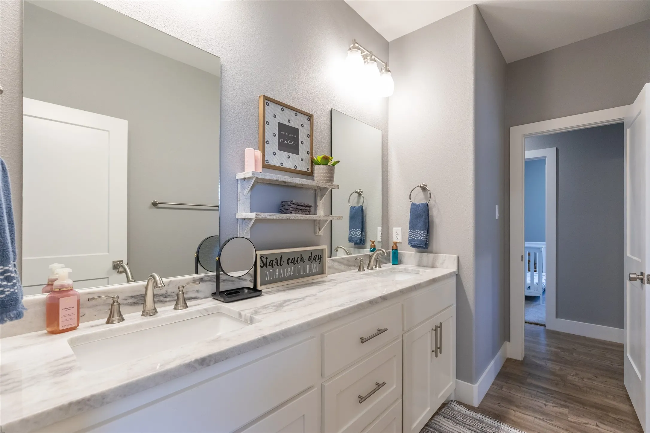 Single Family Residence For Sale in Taylor County , 1749 Urban Avenue, Abilene, Texas 79601, 4 Bedroom, 4 Bathroom, 2 Garage spaces, 2,927 Sqft, built in 2020, mls#21363356, Real Estate Agent in Abilene, Homes For Sale in Taylor county, Homes For Sale in Abilene, Realtor in Abilene Texas, Real Estate Brokerage Independent Realty Texas, Luminita Cordes Realtor
