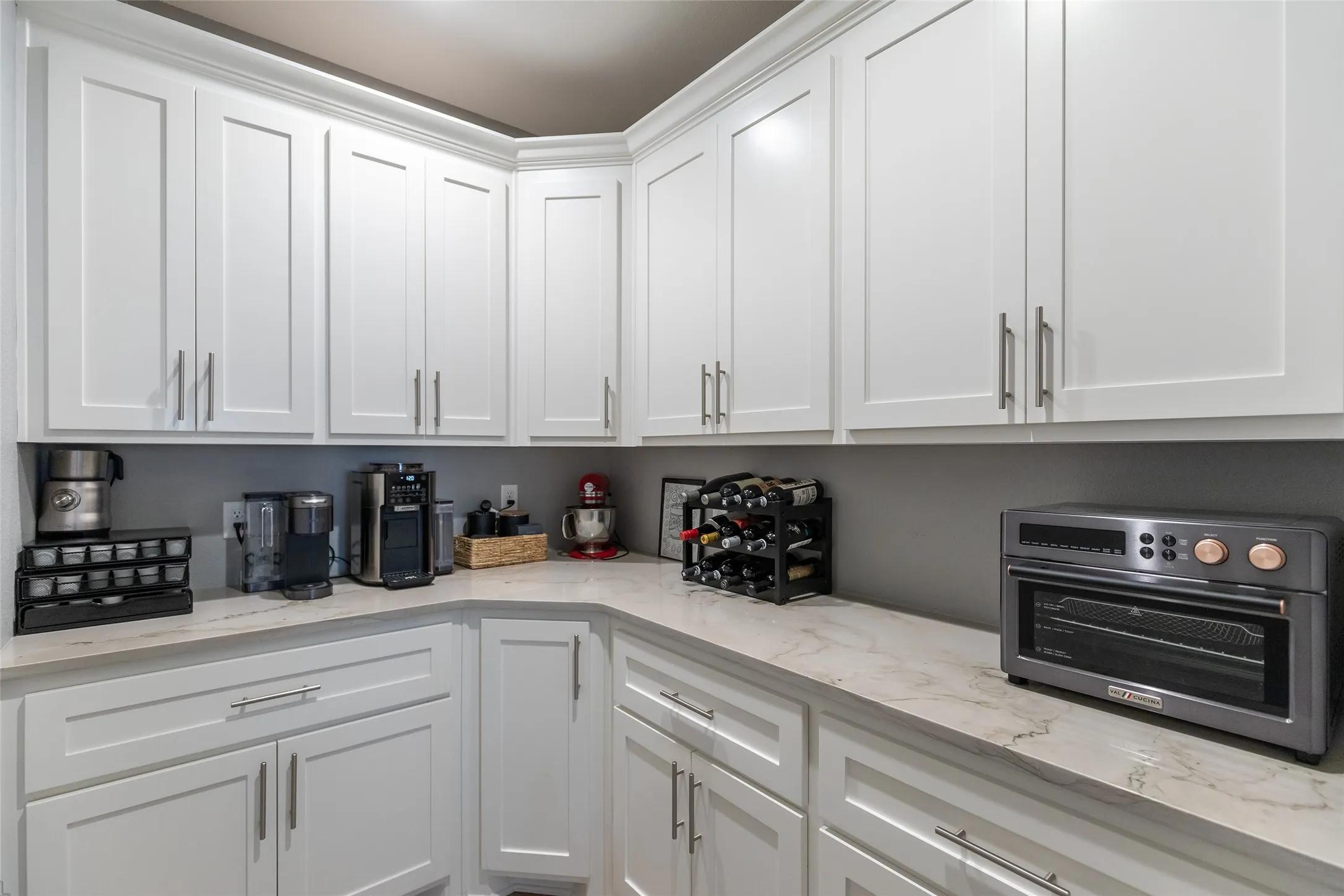 Single Family Residence For Sale in Taylor County , 1749 Urban Avenue, Abilene, Texas 79601, 4 Bedroom, 4 Bathroom, 2 Garage spaces, 2,927 Sqft, built in 2020, mls#21363356, Real Estate Agent in Abilene, Homes For Sale in Taylor county, Homes For Sale in Abilene, Realtor in Abilene Texas, Real Estate Brokerage Independent Realty Texas, Luminita Cordes Realtor