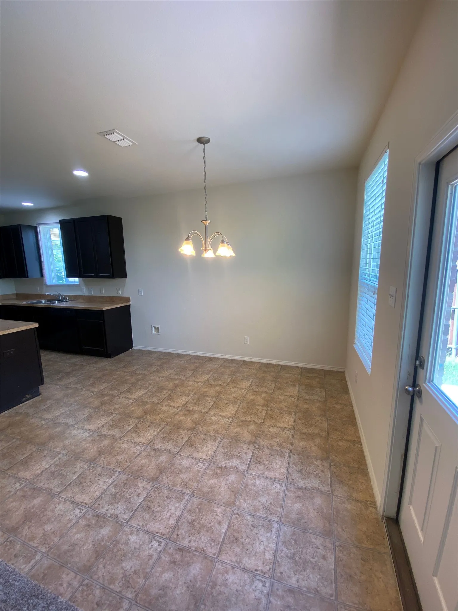 Single Family Residence For Rent in Denton County , 1721 Megan Creek Drive, Little Elm, Texas 75068, 3 Bedroom, 2 Bathroom, 2 Garage spaces, 1,443 Sqft, built in 2015, mls#21363739, Real Estate Agent in Little Elm, Homes For Rent in Denton county, Homes For Rent in Little Elm, Realtor in Little Elm Texas, Real Estate Brokerage Independent Realty Texas, Luminita Cordes Realtor