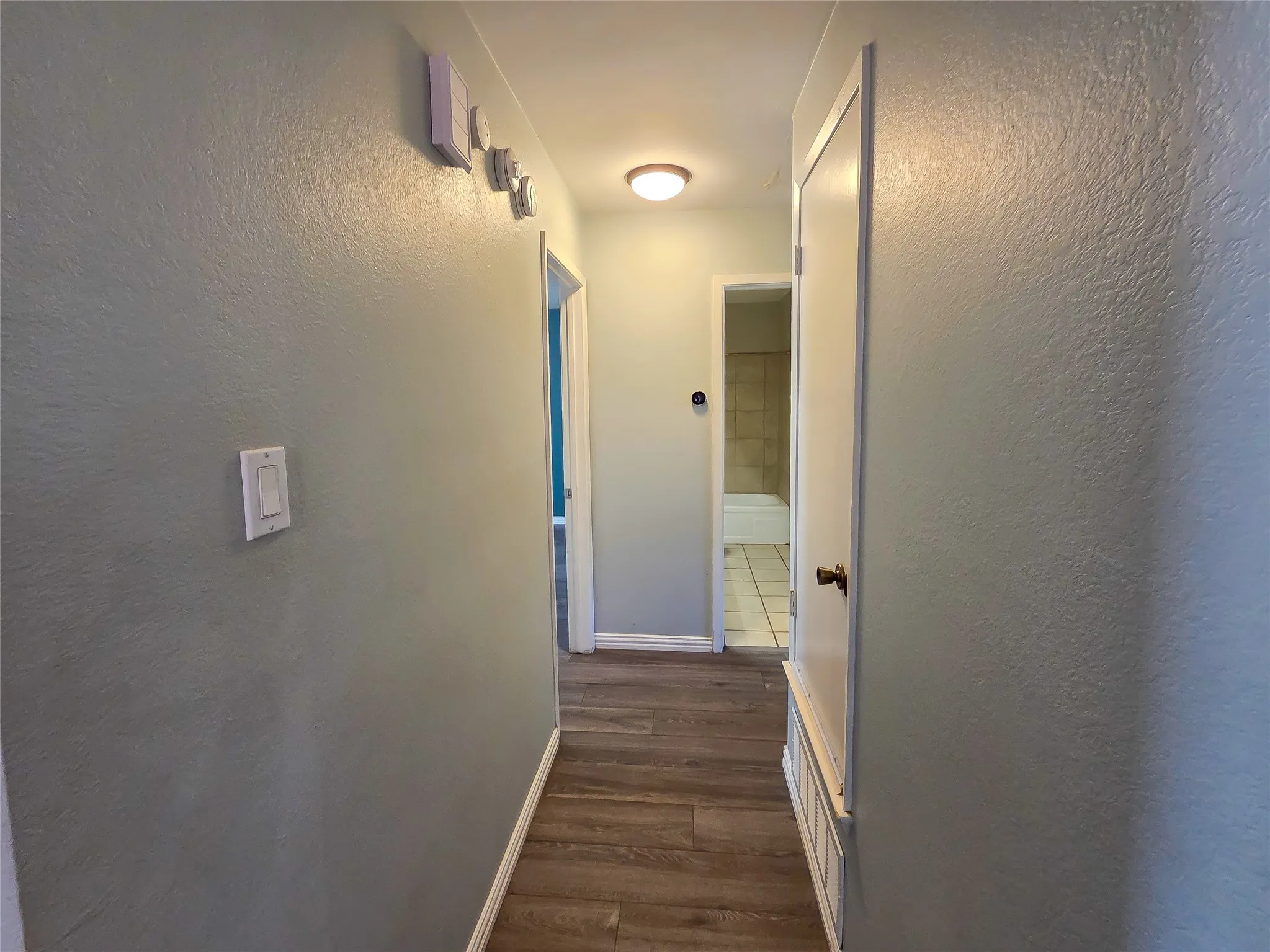 Single Family Residence For Rent in Tarrant County , 4915 S Prairieview Court, Arlington, Texas 76017, 3 Bedroom, 2 Bathroom, 2 Garage spaces, 1,345 Sqft, built in 1981, mls#21361177, Real Estate Agent in Arlington, Homes For Rent in Tarrant county, Homes For Rent in Arlington, Realtor in Arlington Texas, Real Estate Brokerage Independent Realty Texas, Luminita Cordes Realtor