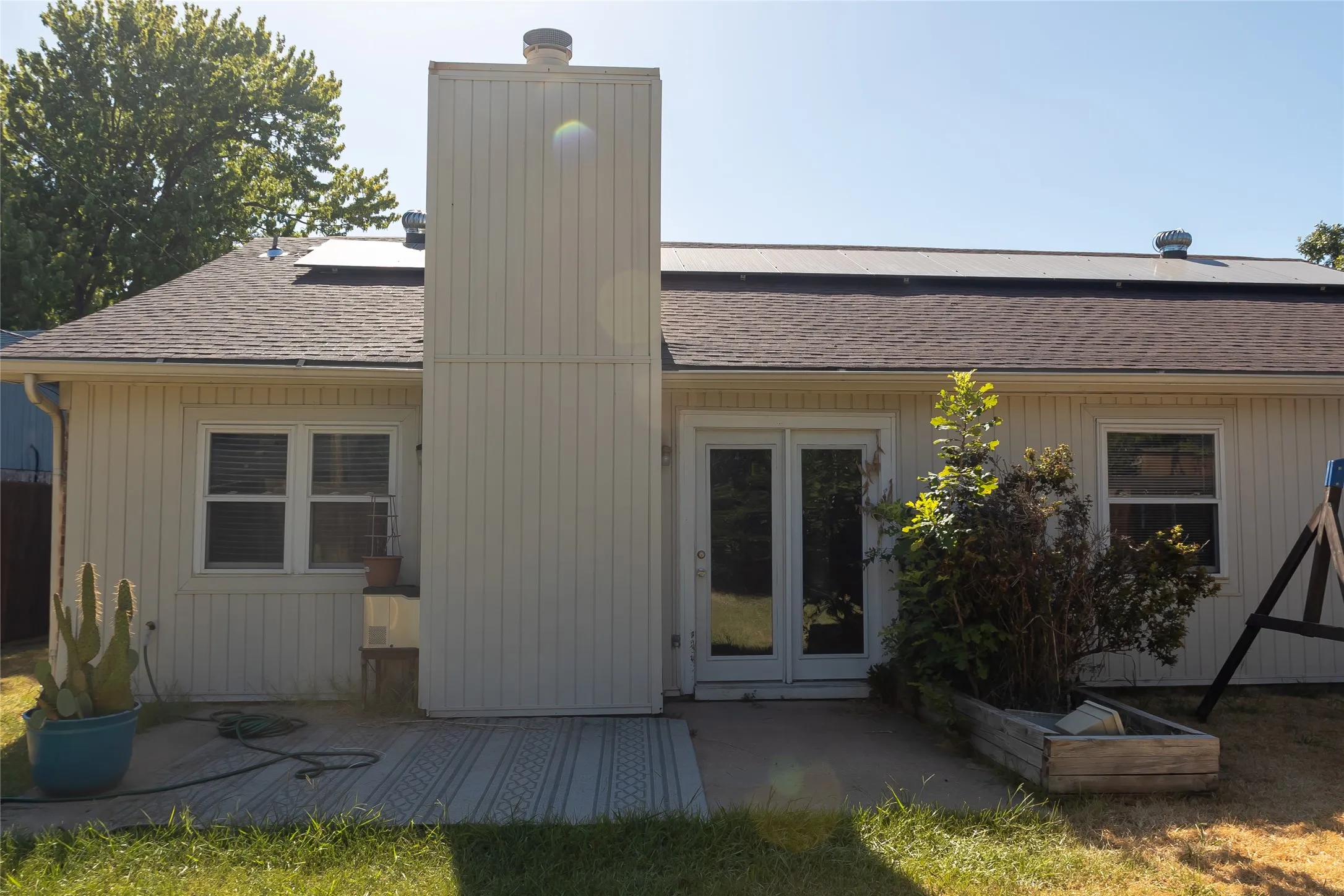 Single Family Residence For Rent in Tarrant County , 4915 S Prairieview Court, Arlington, Texas 76017, 3 Bedroom, 2 Bathroom, 2 Garage spaces, 1,345 Sqft, built in 1981, mls#21361177, Real Estate Agent in Arlington, Homes For Rent in Tarrant county, Homes For Rent in Arlington, Realtor in Arlington Texas, Real Estate Brokerage Independent Realty Texas, Luminita Cordes Realtor