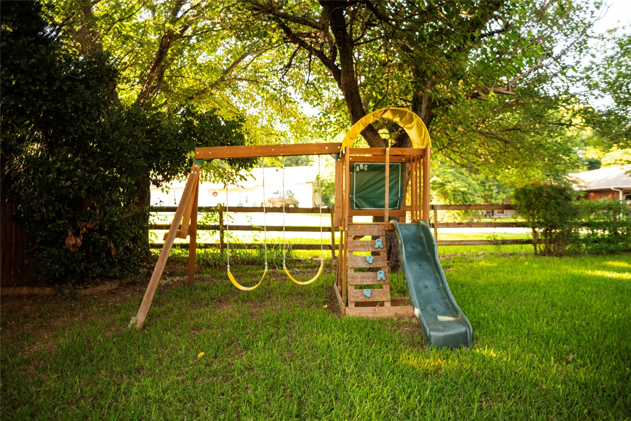 Single Family Residence For Sale in Wise County , 150 Private Road 4656, Boyd, Texas 76023, 3 Bedroom, 5 Bathroom, Garage spaces, 2,166 Sqft, built in 1984, mls#21362735, Real Estate Agent in Boyd, Homes For Sale in Wise county, Homes For Sale in Boyd, Realtor in Boyd Texas, Real Estate Brokerage Independent Realty Texas, Luminita Cordes Realtor