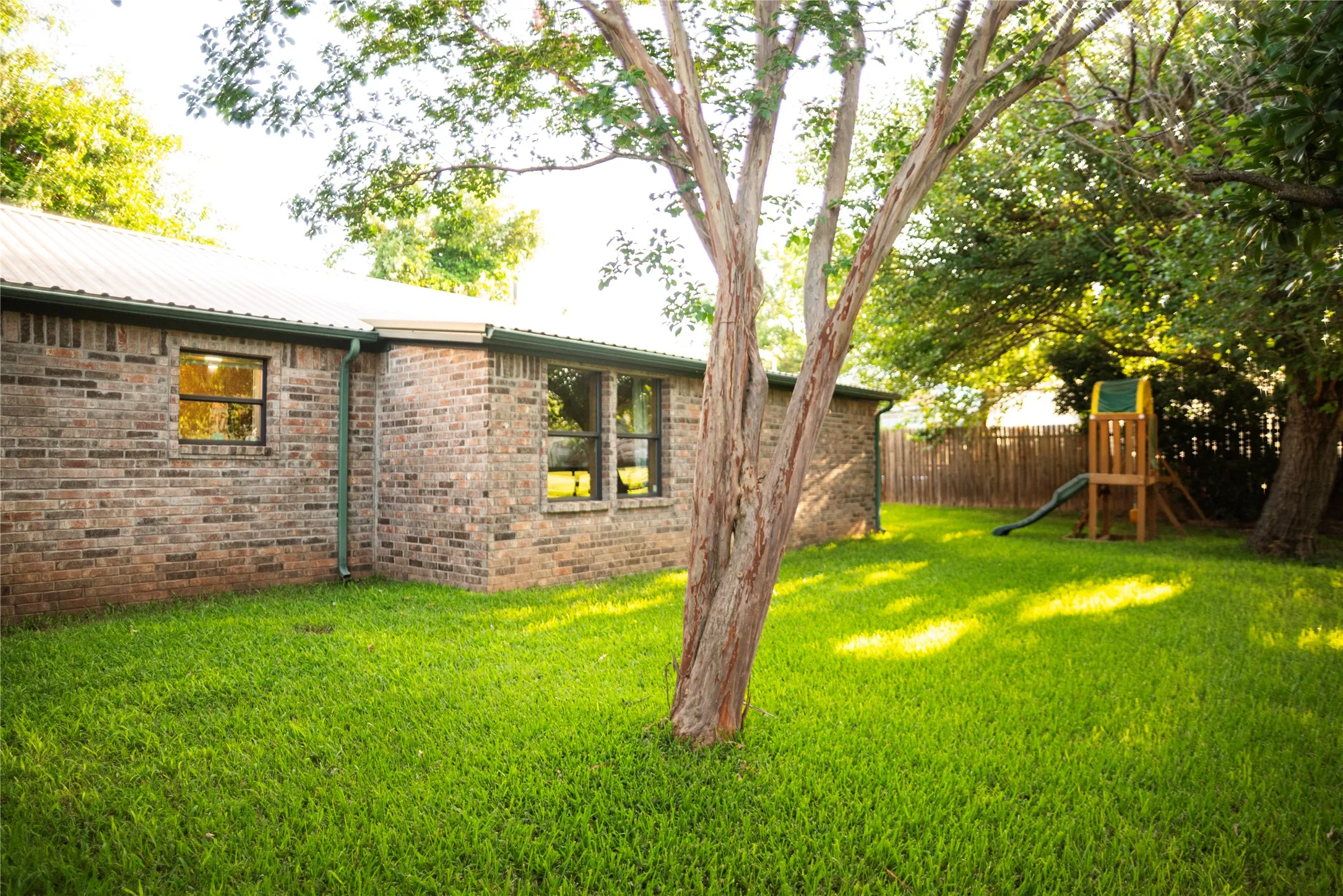 Single Family Residence For Sale in Wise County , 150 Private Road 4656, Boyd, Texas 76023, 3 Bedroom, 5 Bathroom, Garage spaces, 2,166 Sqft, built in 1984, mls#21362735, Real Estate Agent in Boyd, Homes For Sale in Wise county, Homes For Sale in Boyd, Realtor in Boyd Texas, Real Estate Brokerage Independent Realty Texas, Luminita Cordes Realtor
