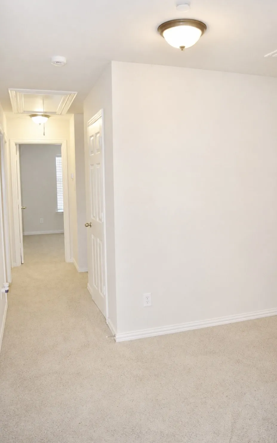 Townhouse For Rent in Tarrant County , 2918 Durango Place, Bedford, Texas 76021, 3 Bedroom, 3 Bathroom, 2 Garage spaces, 1,488 Sqft, built in 2008, Price $2,250, mls#21361607, Real Estate Agent in Bedford, Homes For Rent in Tarrant county, Homes For Rent in Bedford, Realtor in Bedford Texas, Real Estate Brokerage Independent Realty Texas, Luminita Cordes Realtor