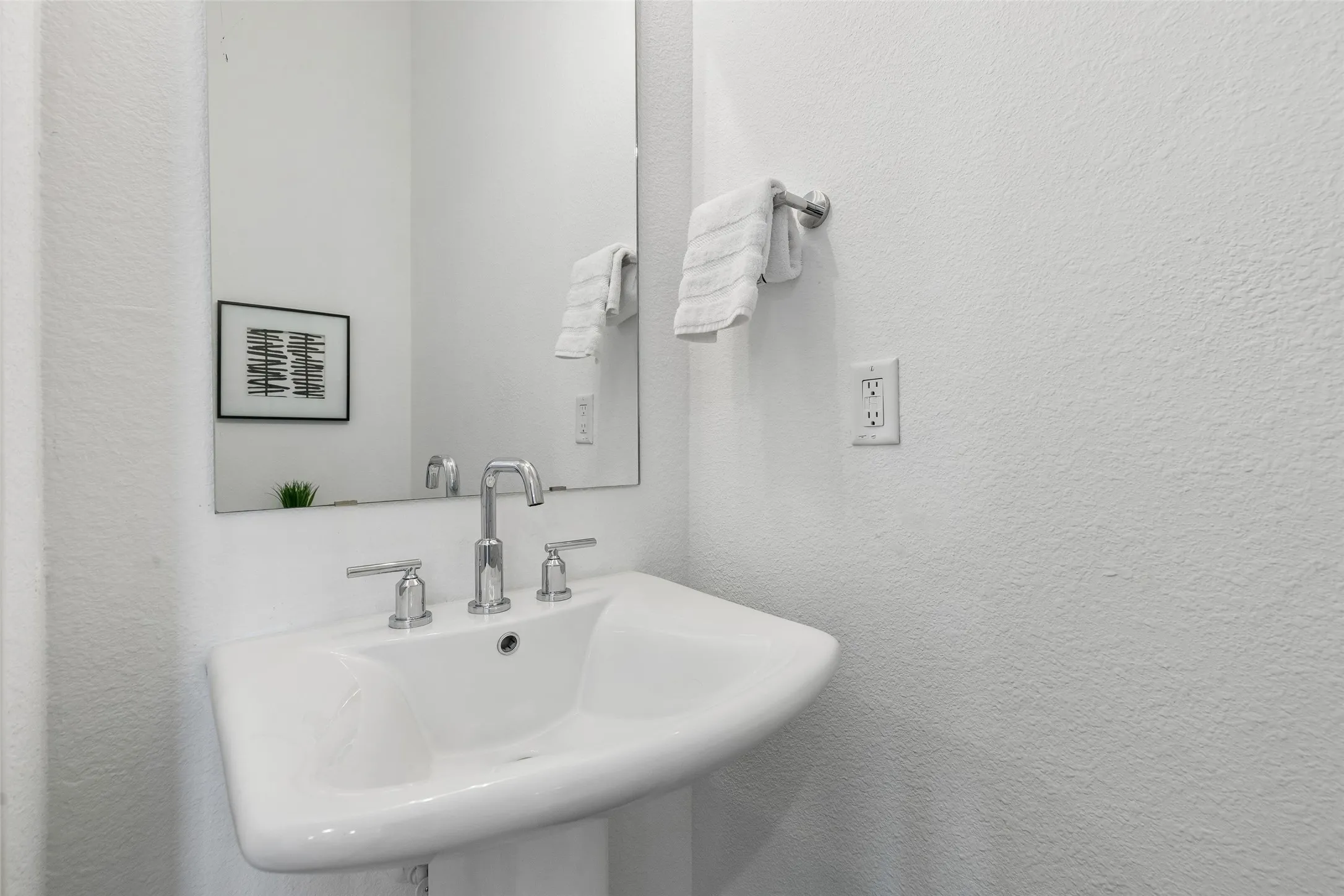 Townhouse For Rent in Dallas County , 9901 Schramm Street, Irving, Texas 75063, 3 Bedroom, 3 Bathroom, 2 Garage spaces, 1,773 Sqft, built in 2021, mls#21363634, Real Estate Agent in Irving, Homes For Rent in Dallas county, Homes For Rent in Irving, Realtor in Irving Texas, Real Estate Brokerage Independent Realty Texas, Luminita Cordes Realtor