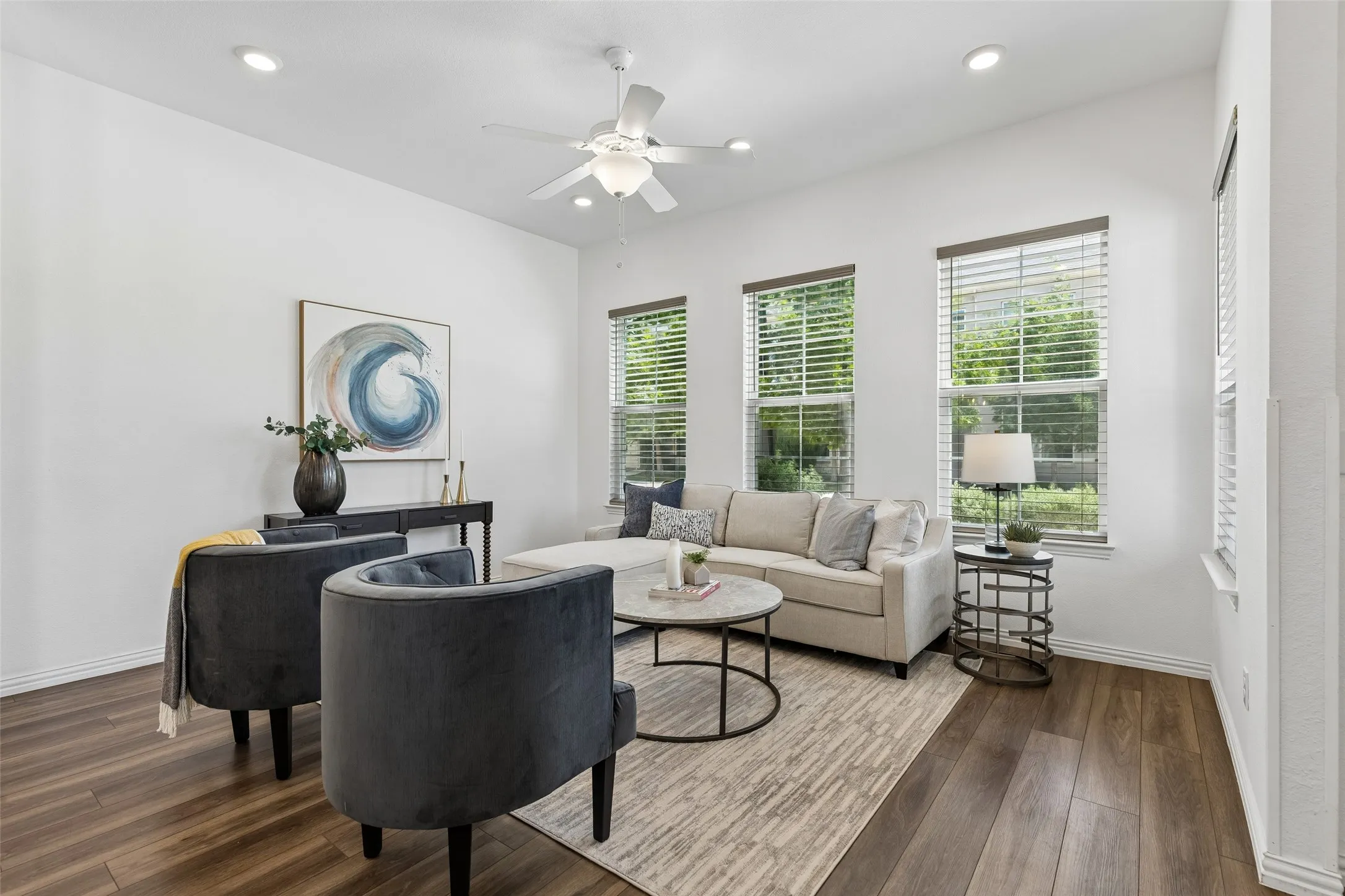 Townhouse For Rent in Dallas County , 9901 Schramm Street, Irving, Texas 75063, 3 Bedroom, 3 Bathroom, 2 Garage spaces, 1,773 Sqft, built in 2021, mls#21363634, Real Estate Agent in Irving, Homes For Rent in Dallas county, Homes For Rent in Irving, Realtor in Irving Texas, Real Estate Brokerage Independent Realty Texas, Luminita Cordes Realtor