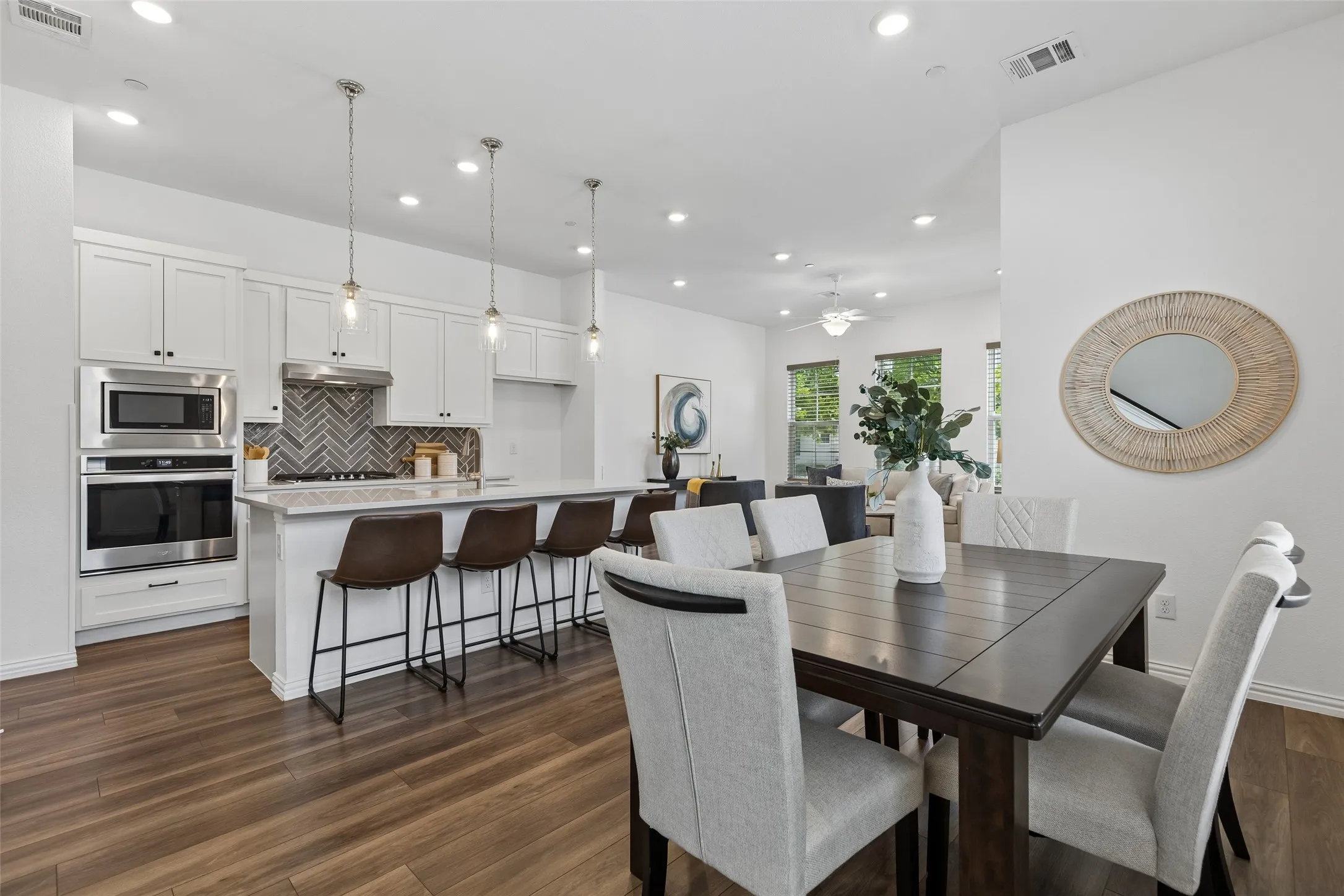 Townhouse For Rent in Dallas County , 9901 Schramm Street, Irving, Texas 75063, 3 Bedroom, 3 Bathroom, 2 Garage spaces, 1,773 Sqft, built in 2021, mls#21363634, Real Estate Agent in Irving, Homes For Rent in Dallas county, Homes For Rent in Irving, Realtor in Irving Texas, Real Estate Brokerage Independent Realty Texas, Luminita Cordes Realtor