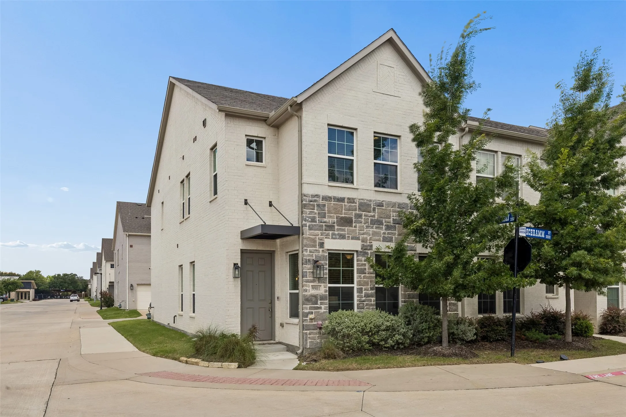 Townhouse For Rent in Dallas County , 9901 Schramm Street, Irving, Texas 75063, 3 Bedroom, 3 Bathroom, 2 Garage spaces, 1,773 Sqft, built in 2021, mls#21363634, Real Estate Agent in Irving, Homes For Rent in Dallas county, Homes For Rent in Irving, Realtor in Irving Texas, Real Estate Brokerage Independent Realty Texas, Luminita Cordes Realtor