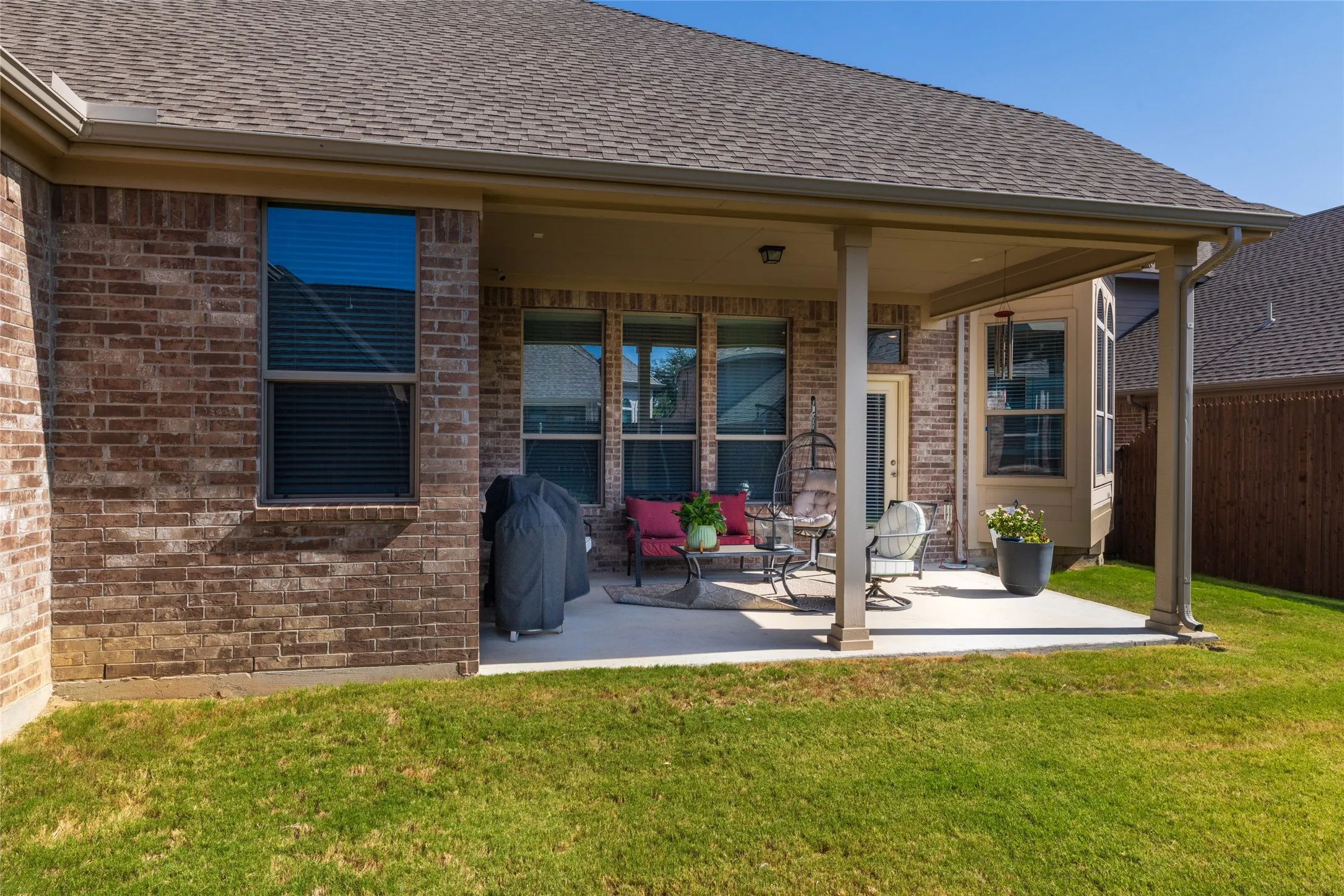 Single Family Residence For Sale in Tarrant County , 2017 Sterling Trace Drive, Keller, Texas 76248, 4 Bedroom, 4 Bathroom, 3 Garage spaces, 3,200 Sqft, built in 2011, mls#21355544, Real Estate Agent in Keller, Homes For Sale in Tarrant county, Homes For Sale in Keller, Realtor in Keller Texas, Real Estate Brokerage Independent Realty Texas, Luminita Cordes Realtor