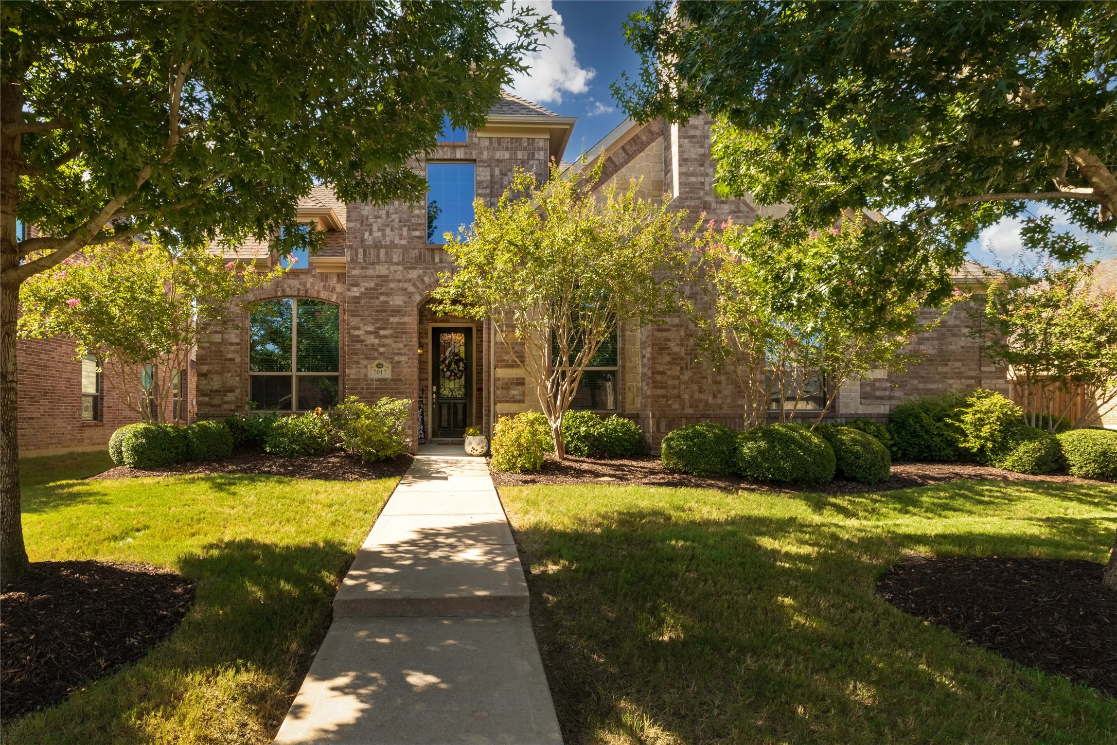 Single Family Residence For Sale in Tarrant County , 2017 Sterling Trace Drive, Keller, Texas 76248, 4 Bedroom, 4 Bathroom, 3 Garage spaces, 3,200 Sqft, built in 2011, mls#21355544, Real Estate Agent in Keller, Homes For Sale in Tarrant county, Homes For Sale in Keller, Realtor in Keller Texas, Real Estate Brokerage Independent Realty Texas, Luminita Cordes Realtor
