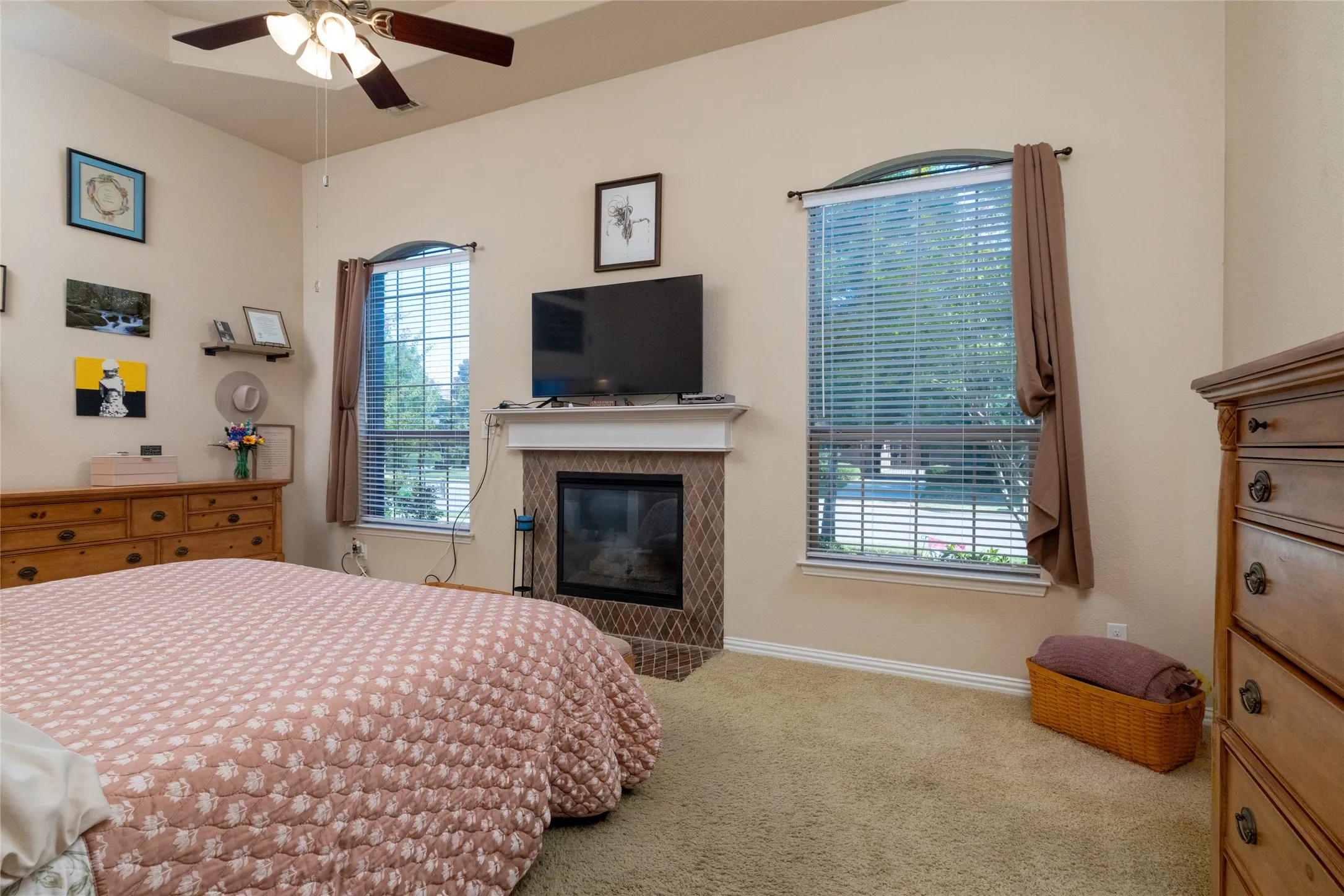 Single Family Residence For Sale in Tarrant County , 2017 Sterling Trace Drive, Keller, Texas 76248, 4 Bedroom, 4 Bathroom, 3 Garage spaces, 3,200 Sqft, built in 2011, mls#21355544, Real Estate Agent in Keller, Homes For Sale in Tarrant county, Homes For Sale in Keller, Realtor in Keller Texas, Real Estate Brokerage Independent Realty Texas, Luminita Cordes Realtor